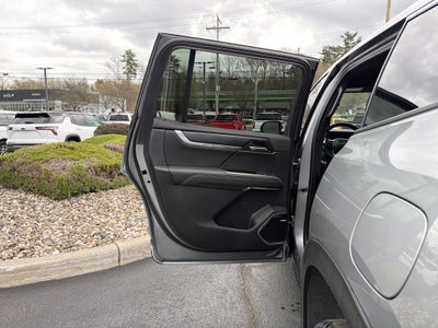 2024 GMC Acadia Elevation