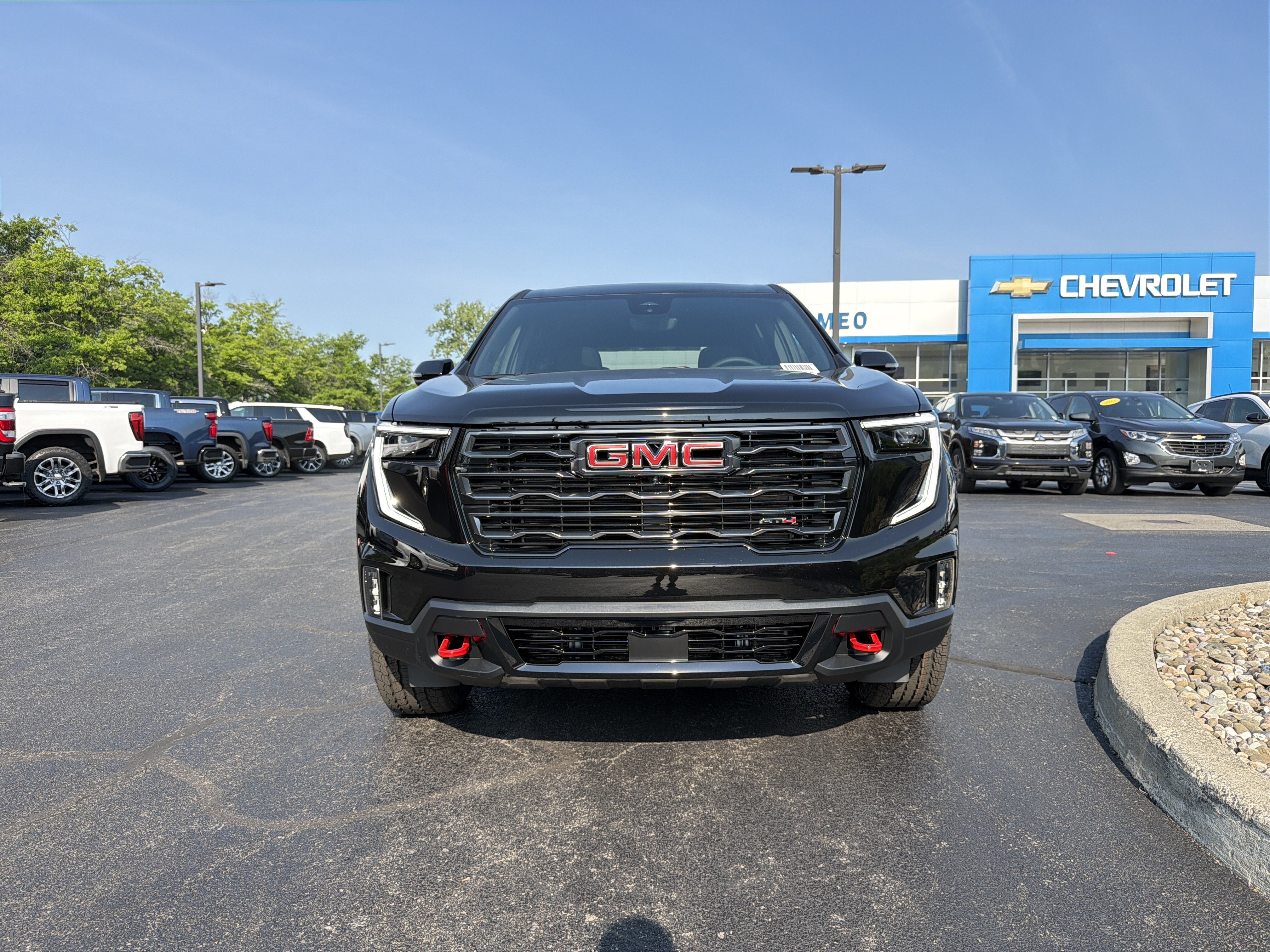 2026 GMC Acadia AT4