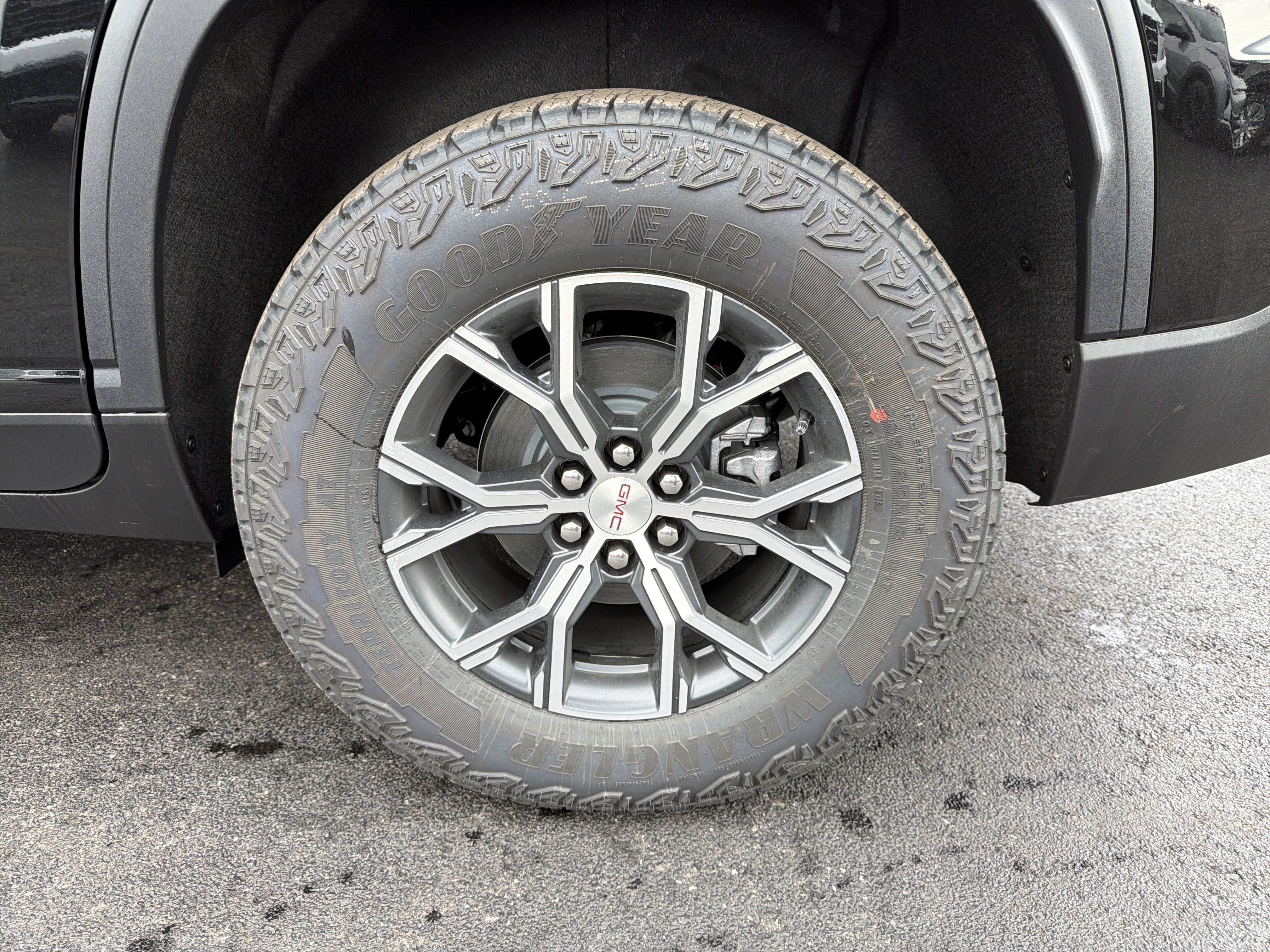 2026 GMC Acadia AT4