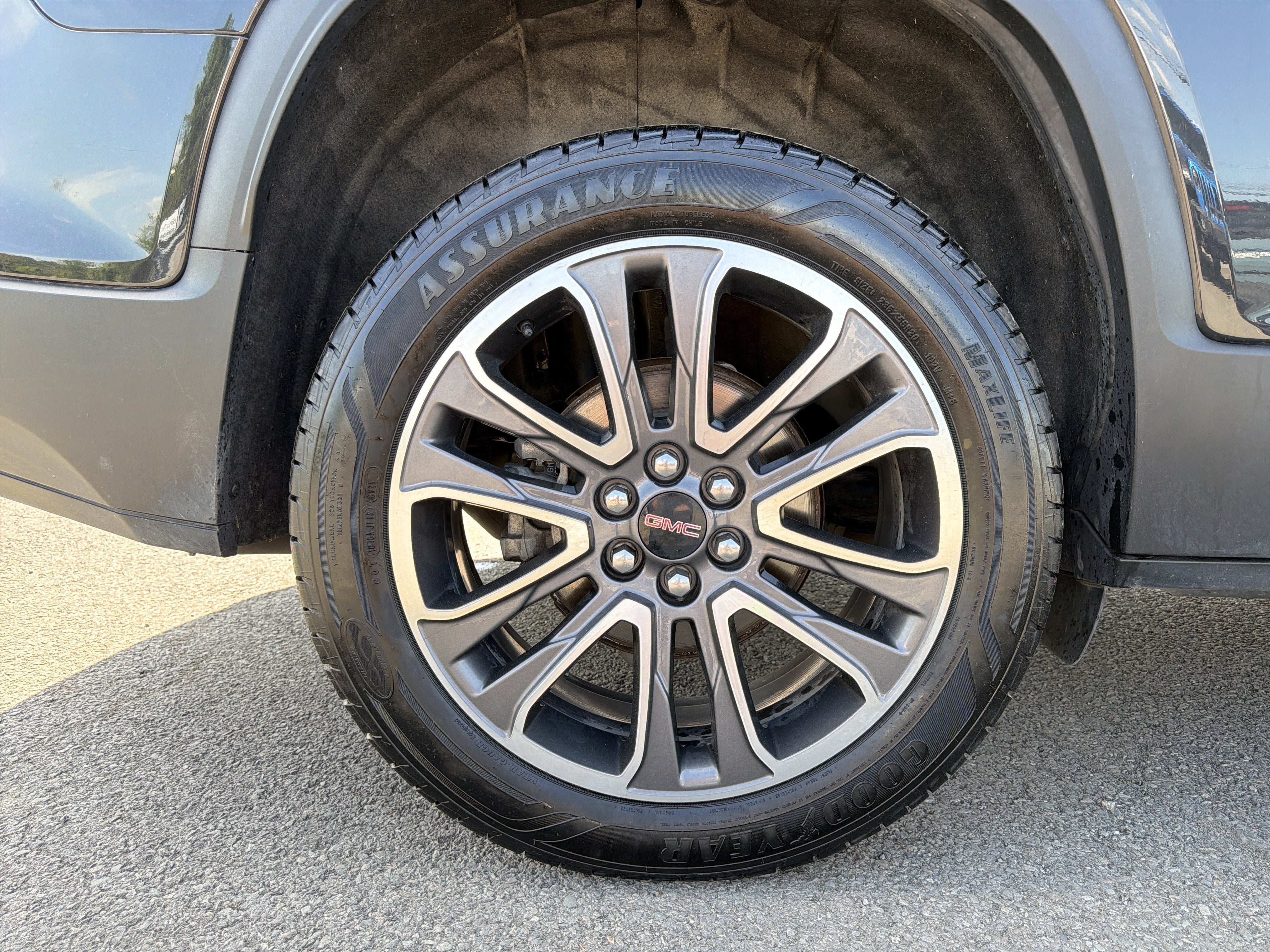 2020 GMC Acadia AT4