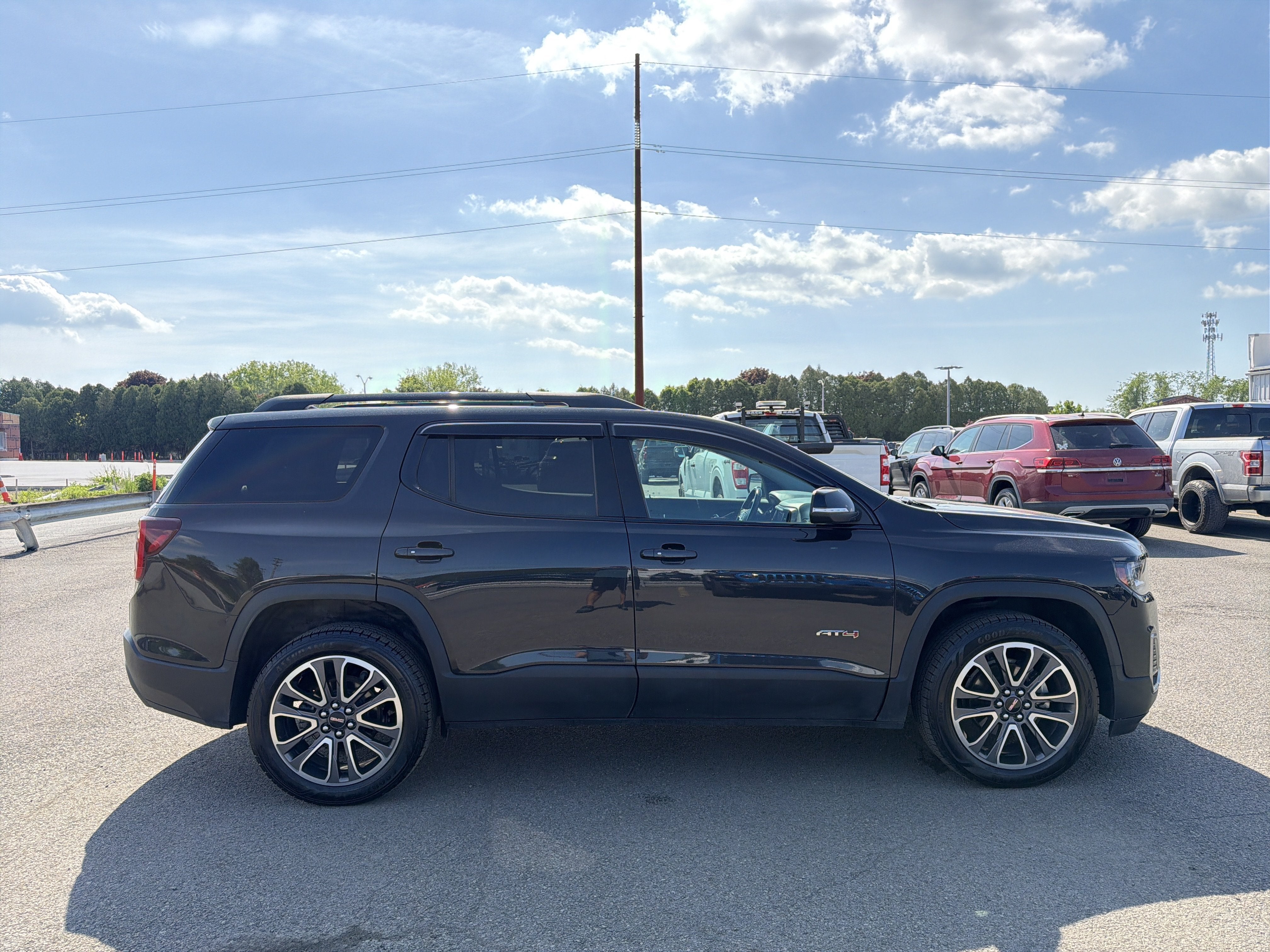 2020 GMC Acadia AT4