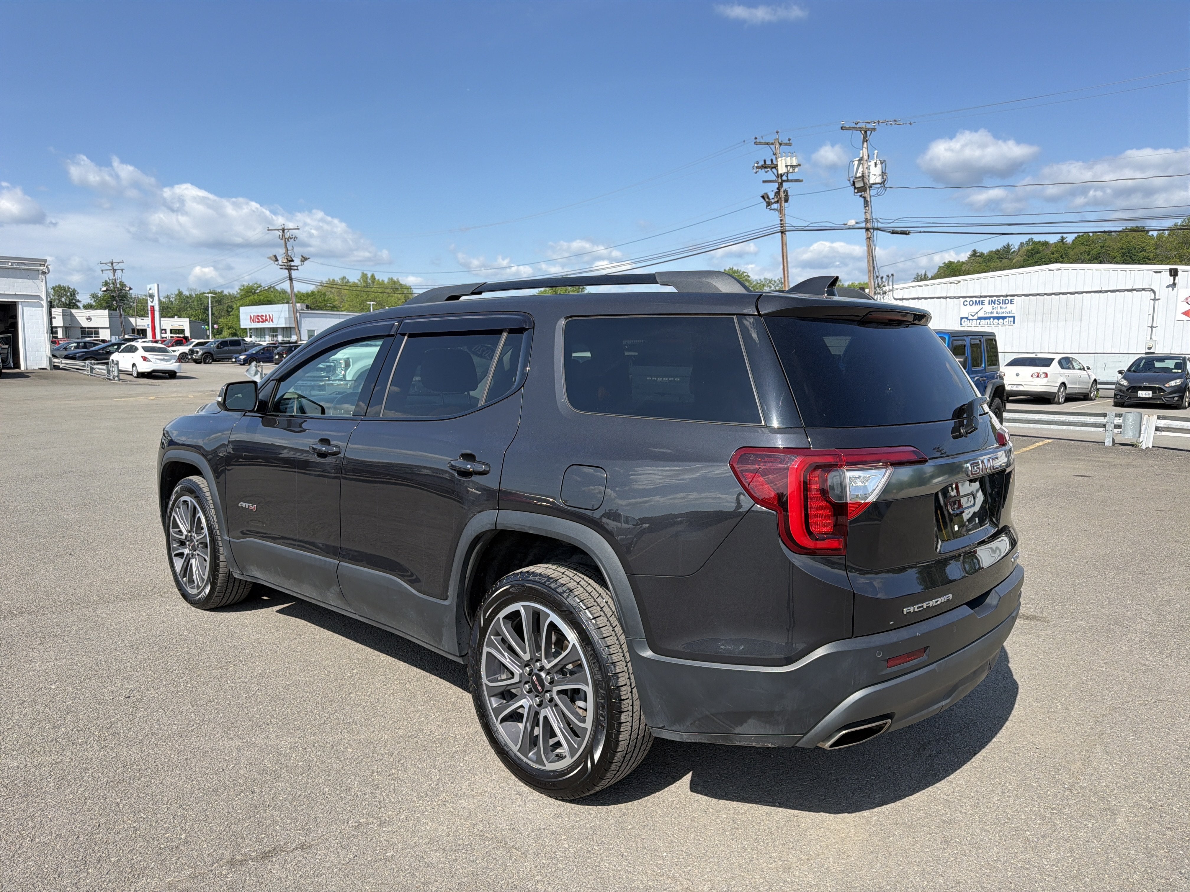 2020 GMC Acadia AT4
