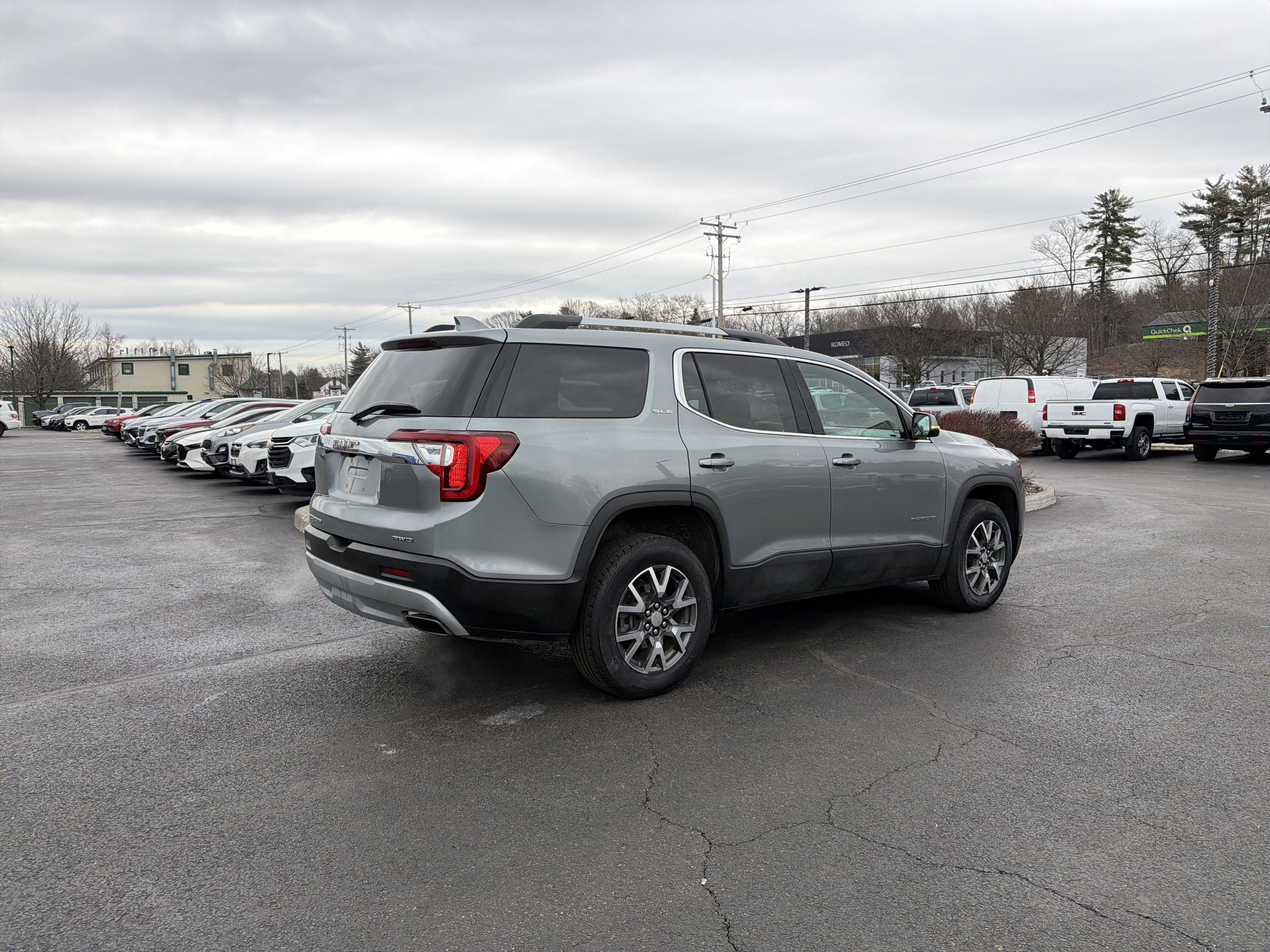 2023 GMC Acadia SLE