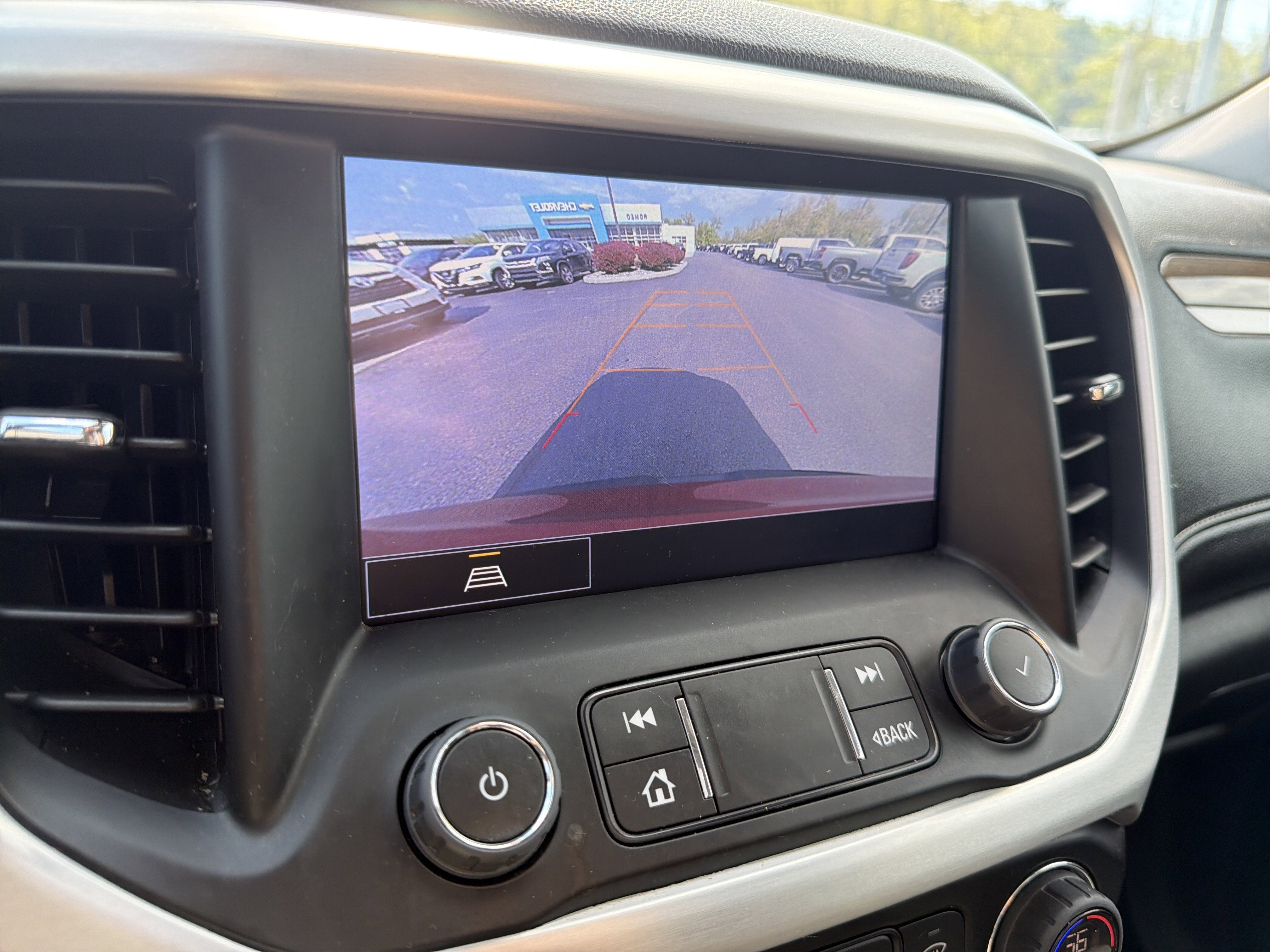 2023 GMC Acadia SLE