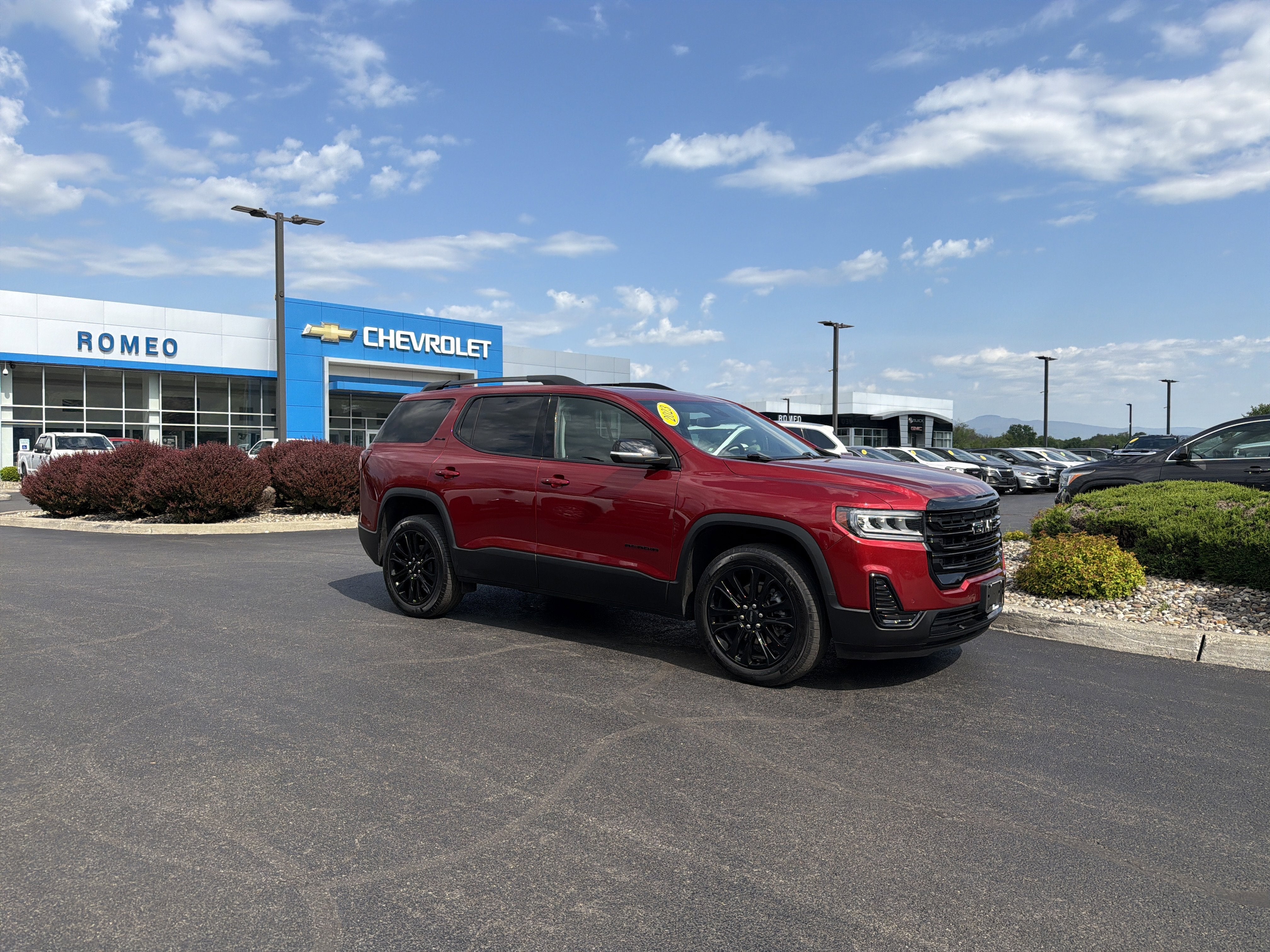 2023 GMC Acadia SLE