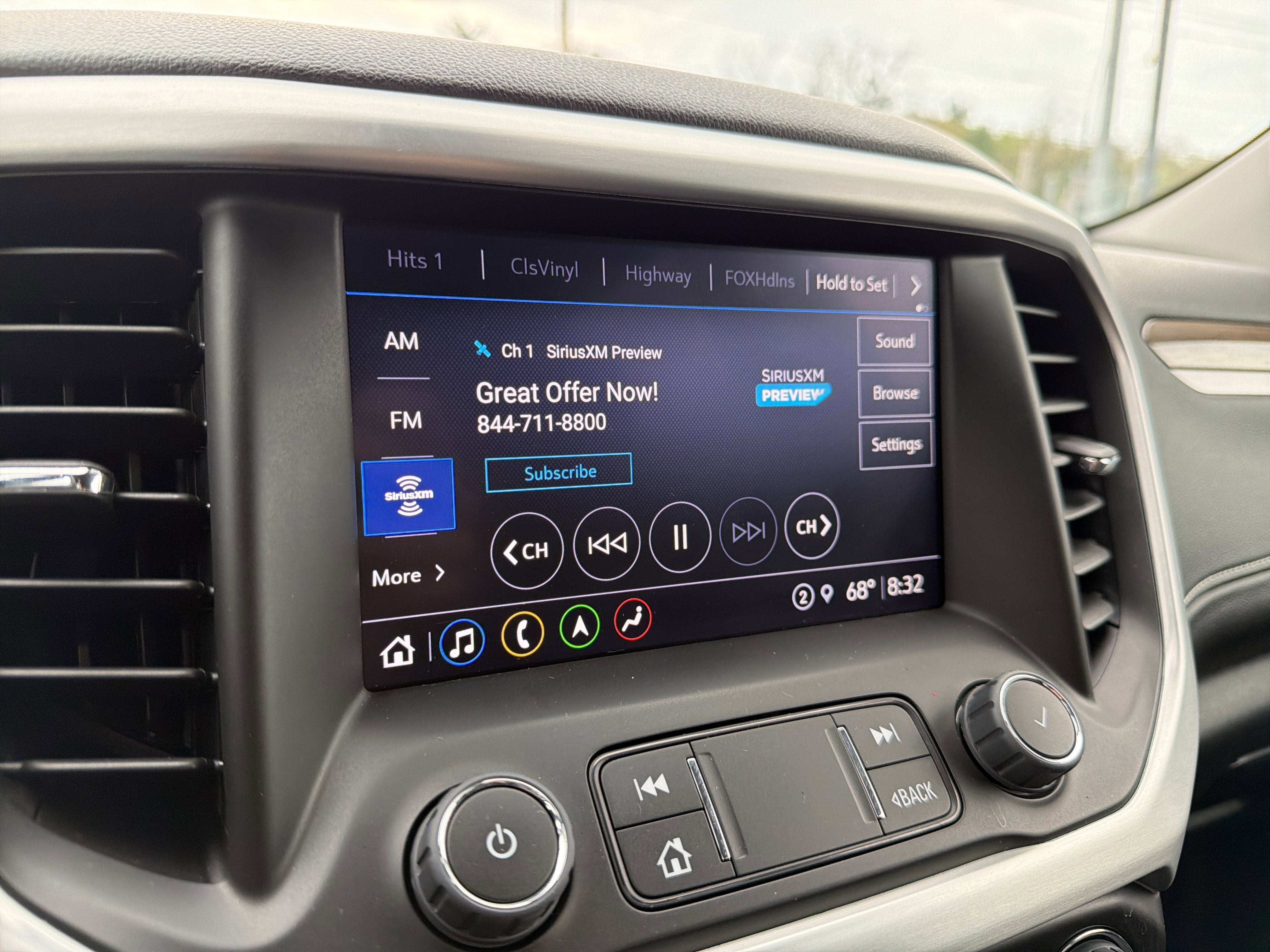 2023 GMC Acadia SLE