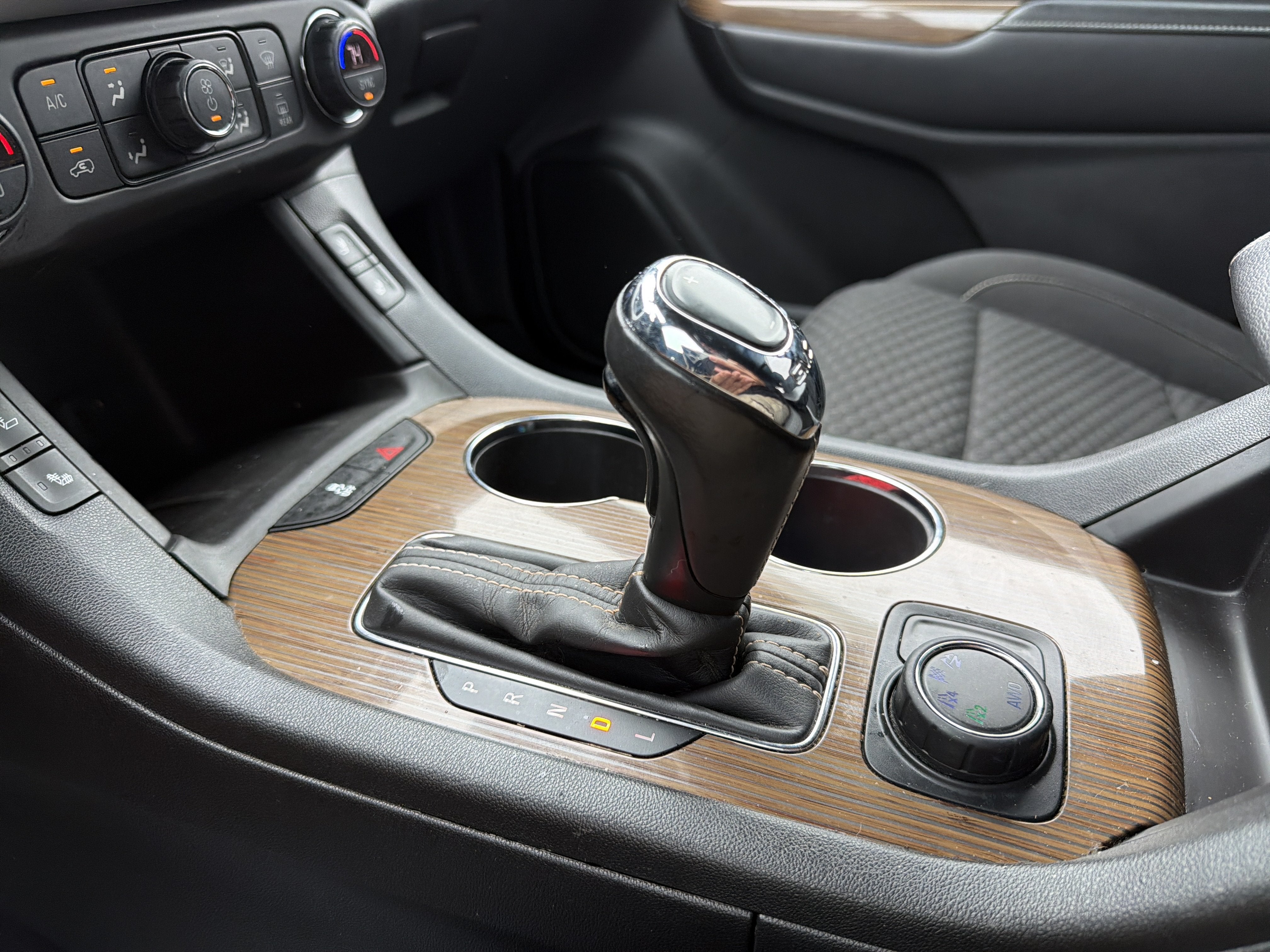 2019 GMC Acadia SLE