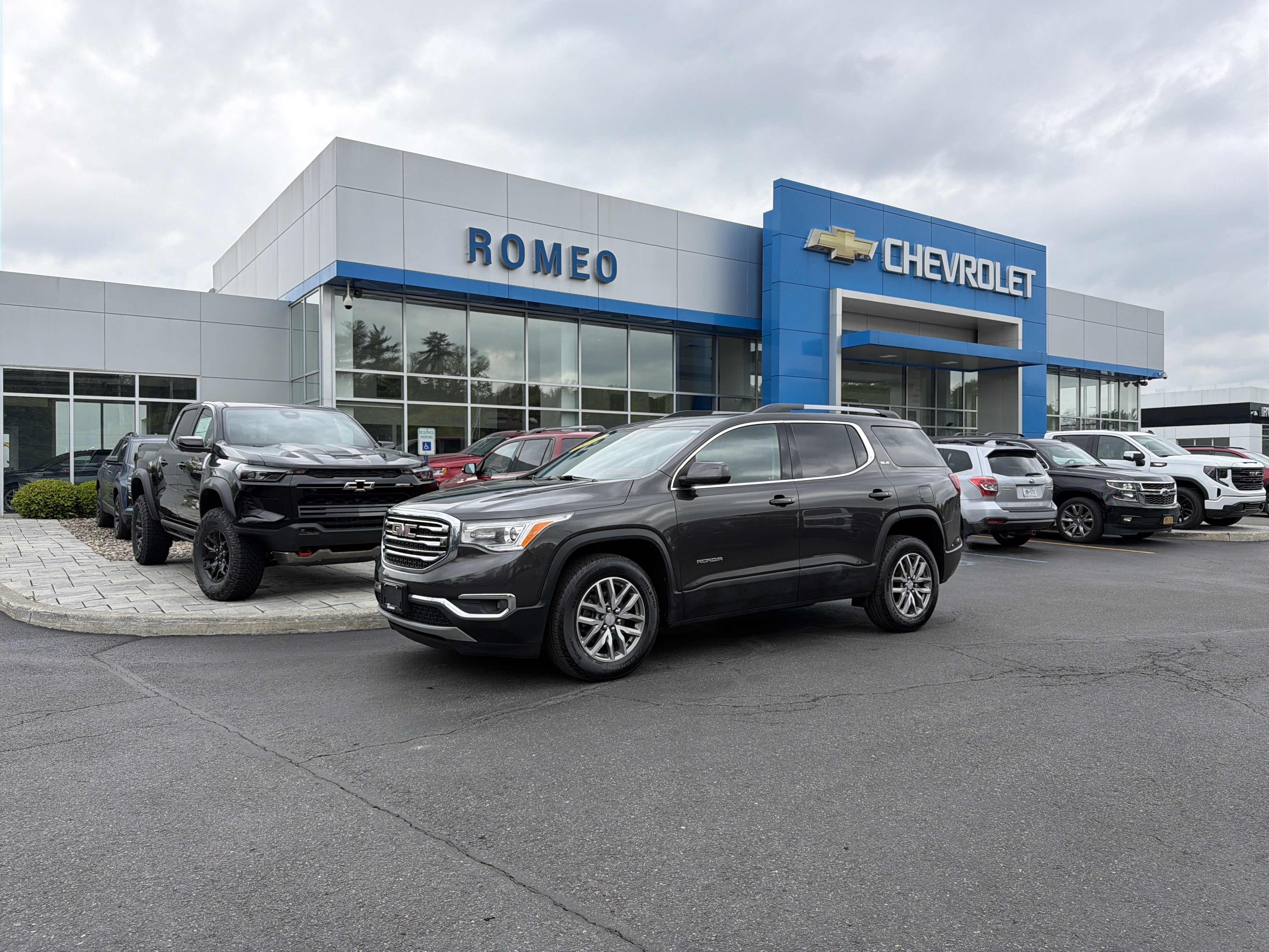 2019 GMC Acadia SLE