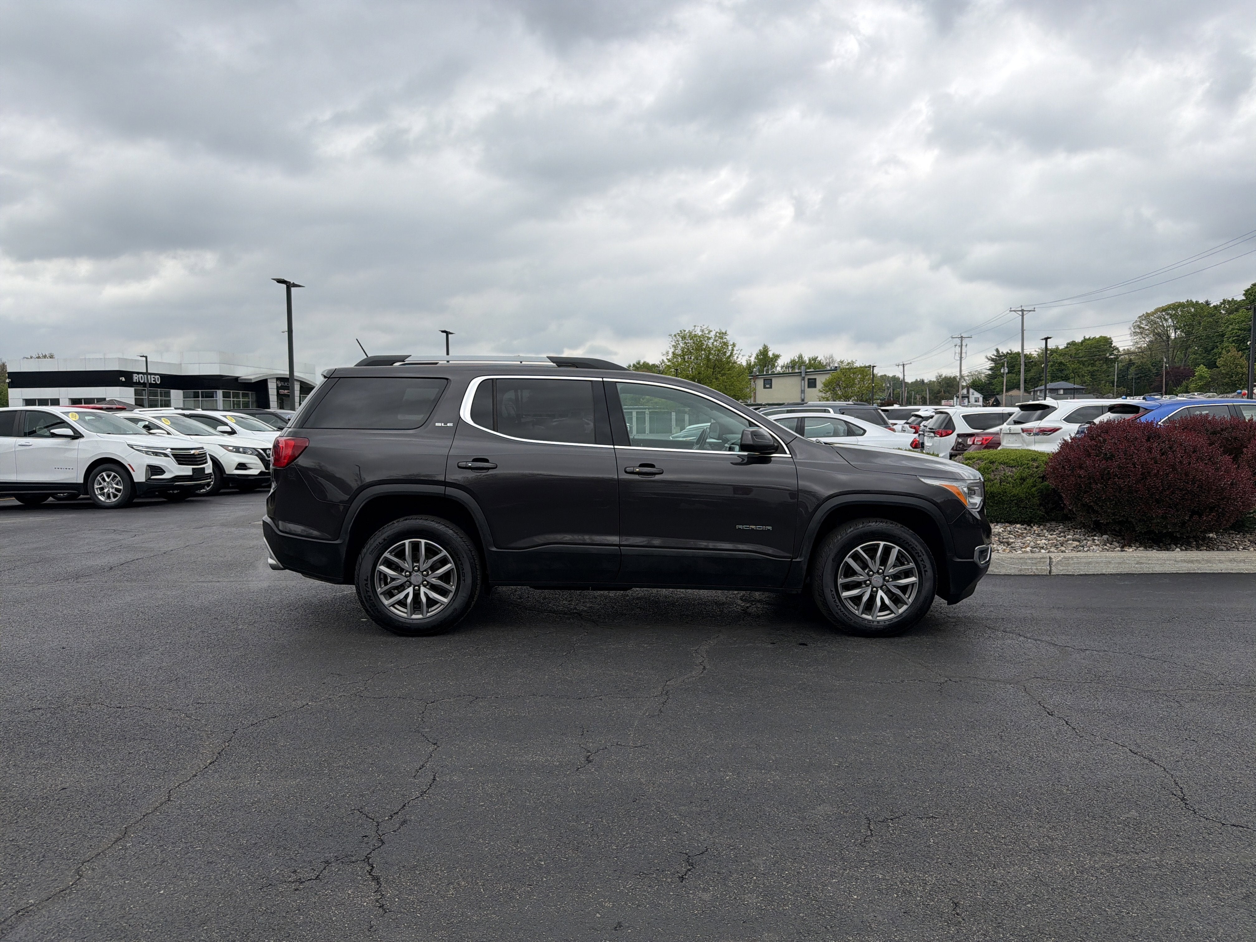 2019 GMC Acadia SLE