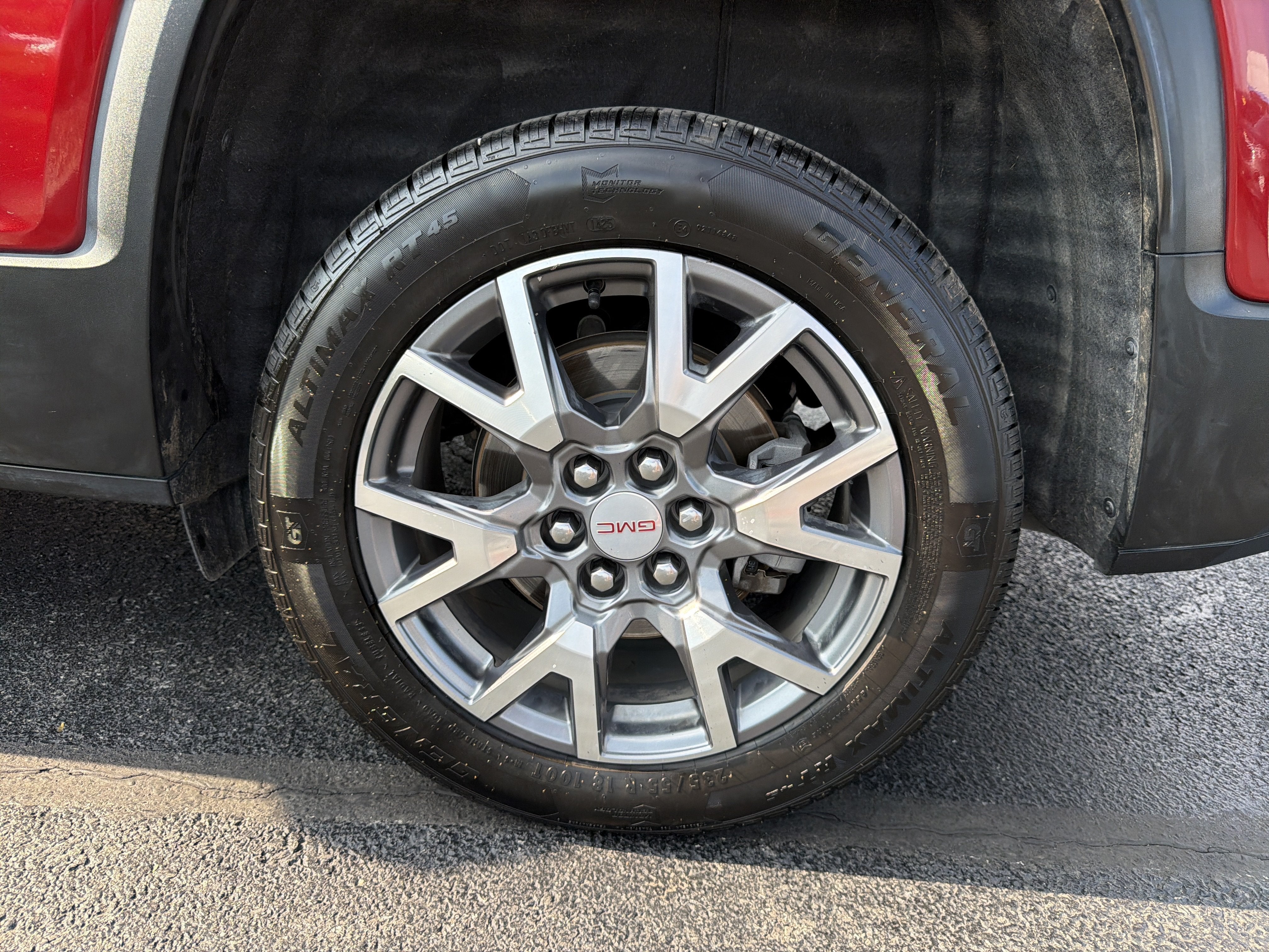 2023 GMC Acadia SLT