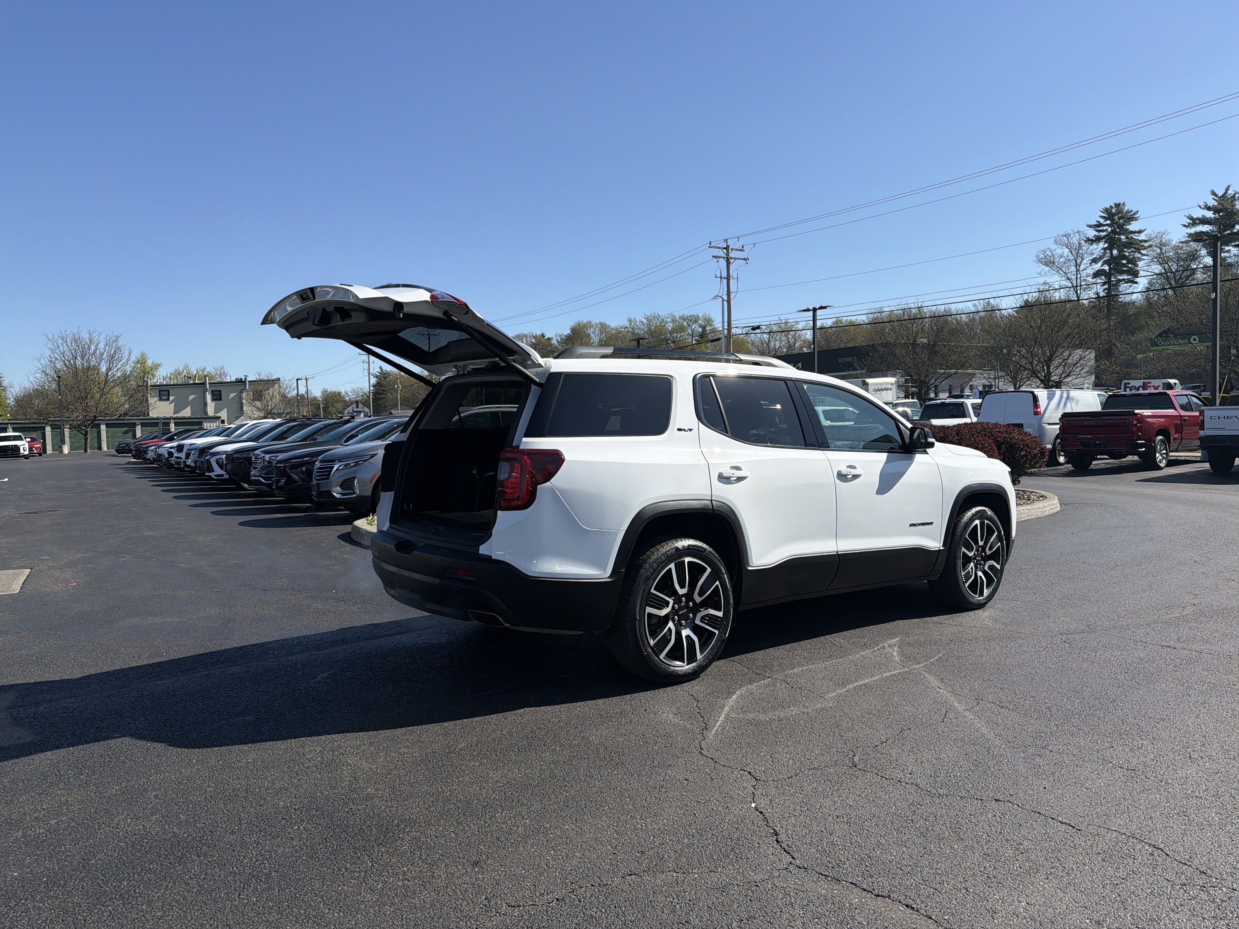 2021 GMC Acadia SLT