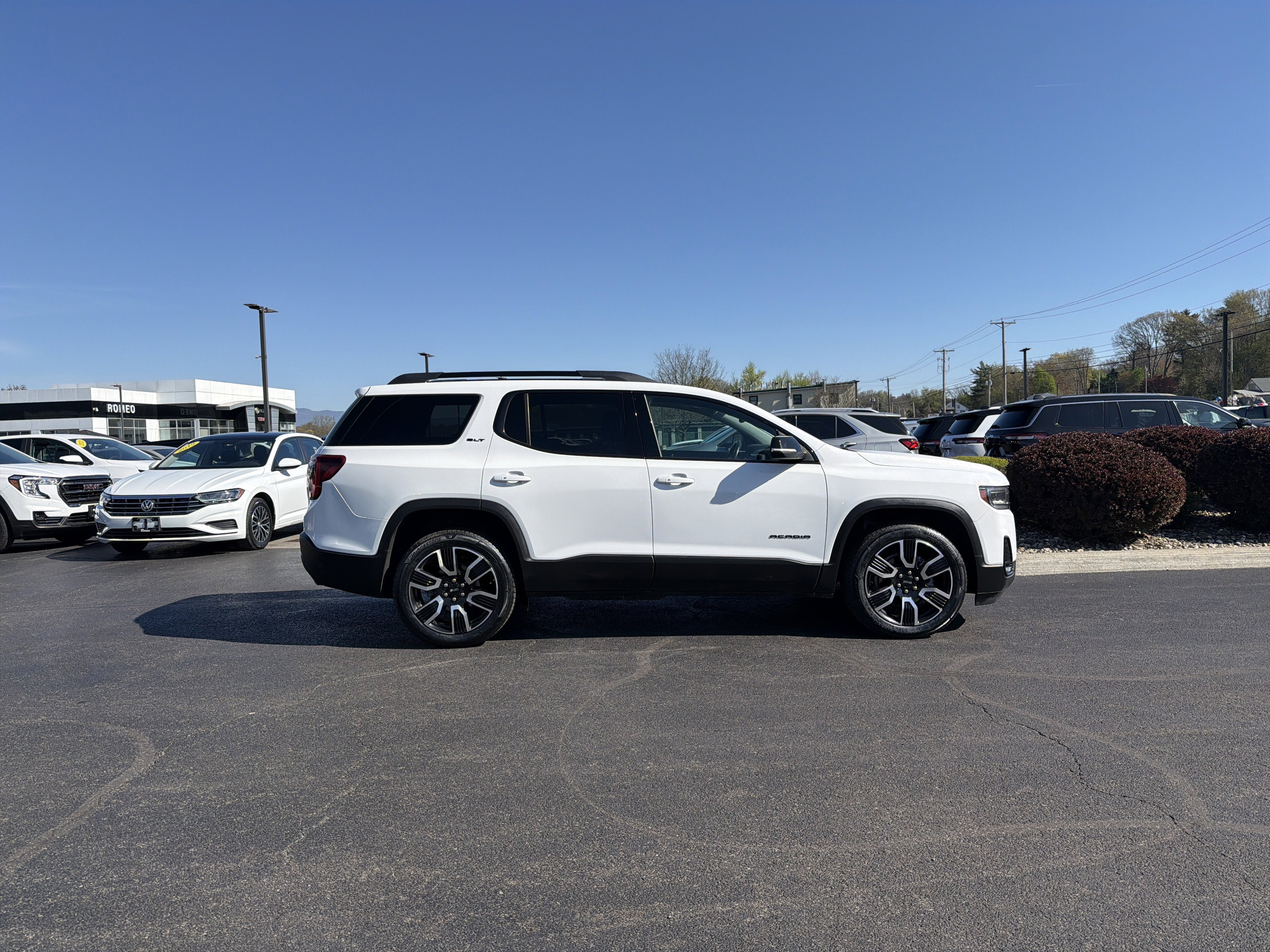 2021 GMC Acadia SLT