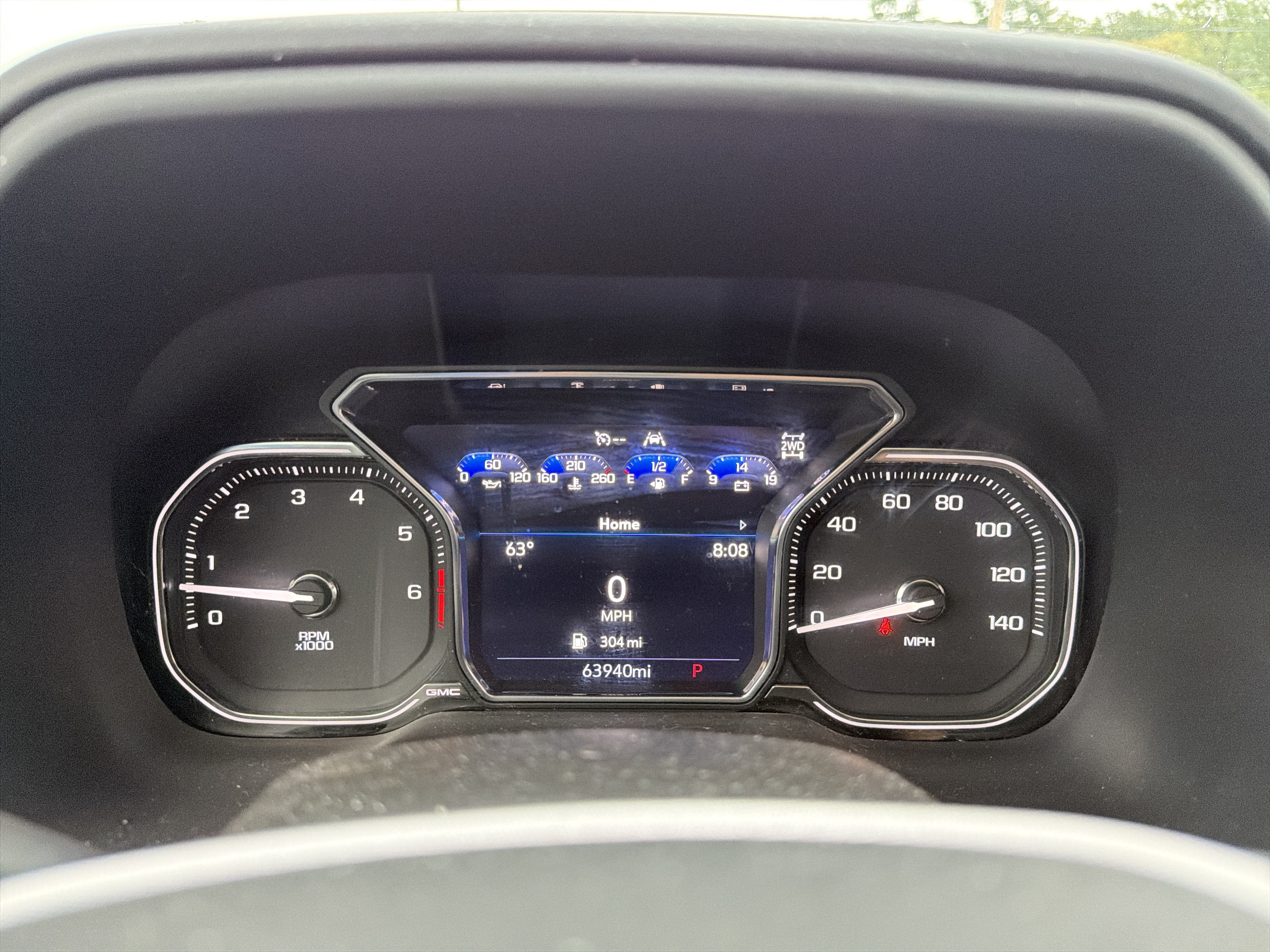 2021 GMC Yukon SLT