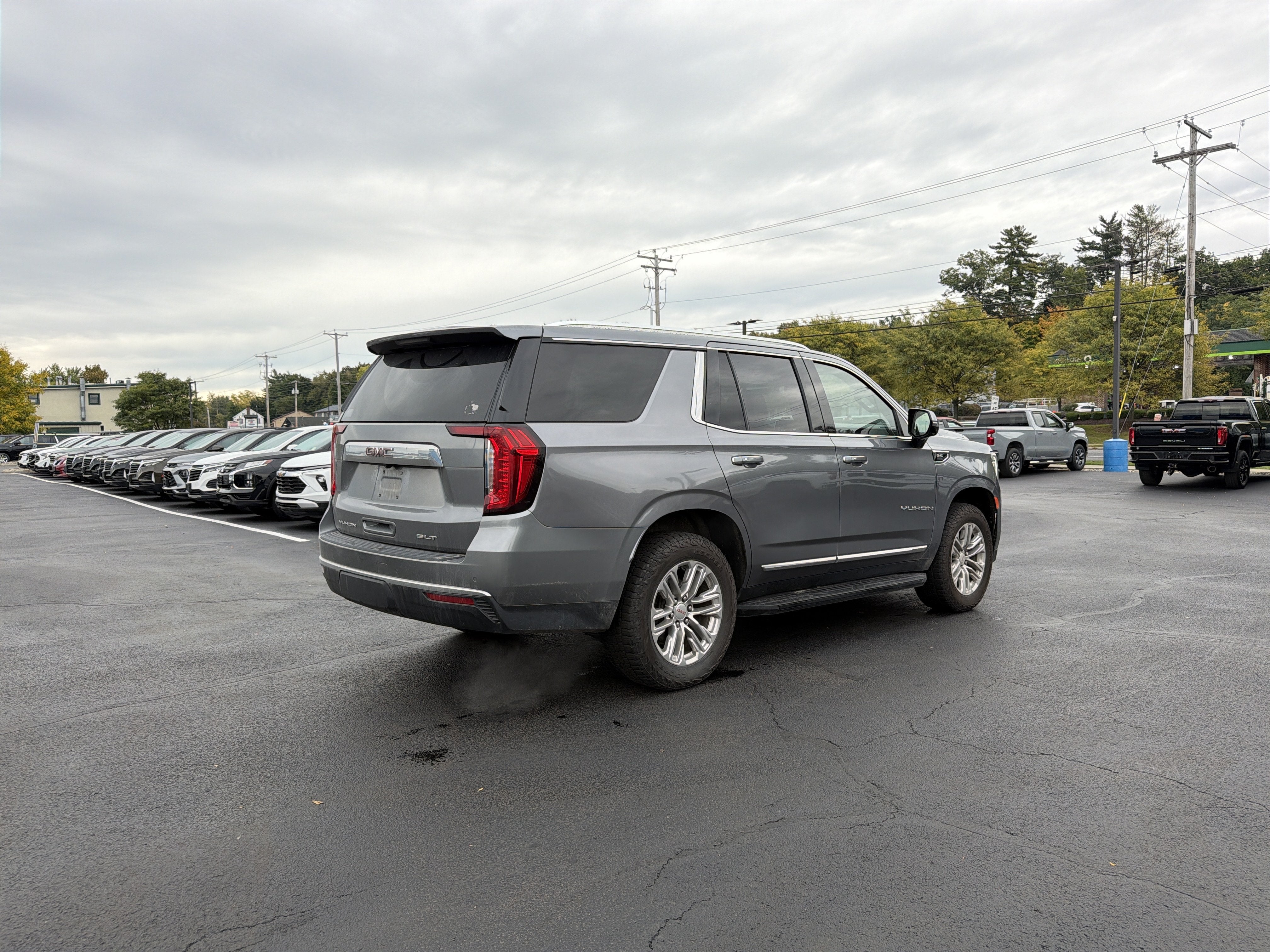 2021 GMC Yukon SLT