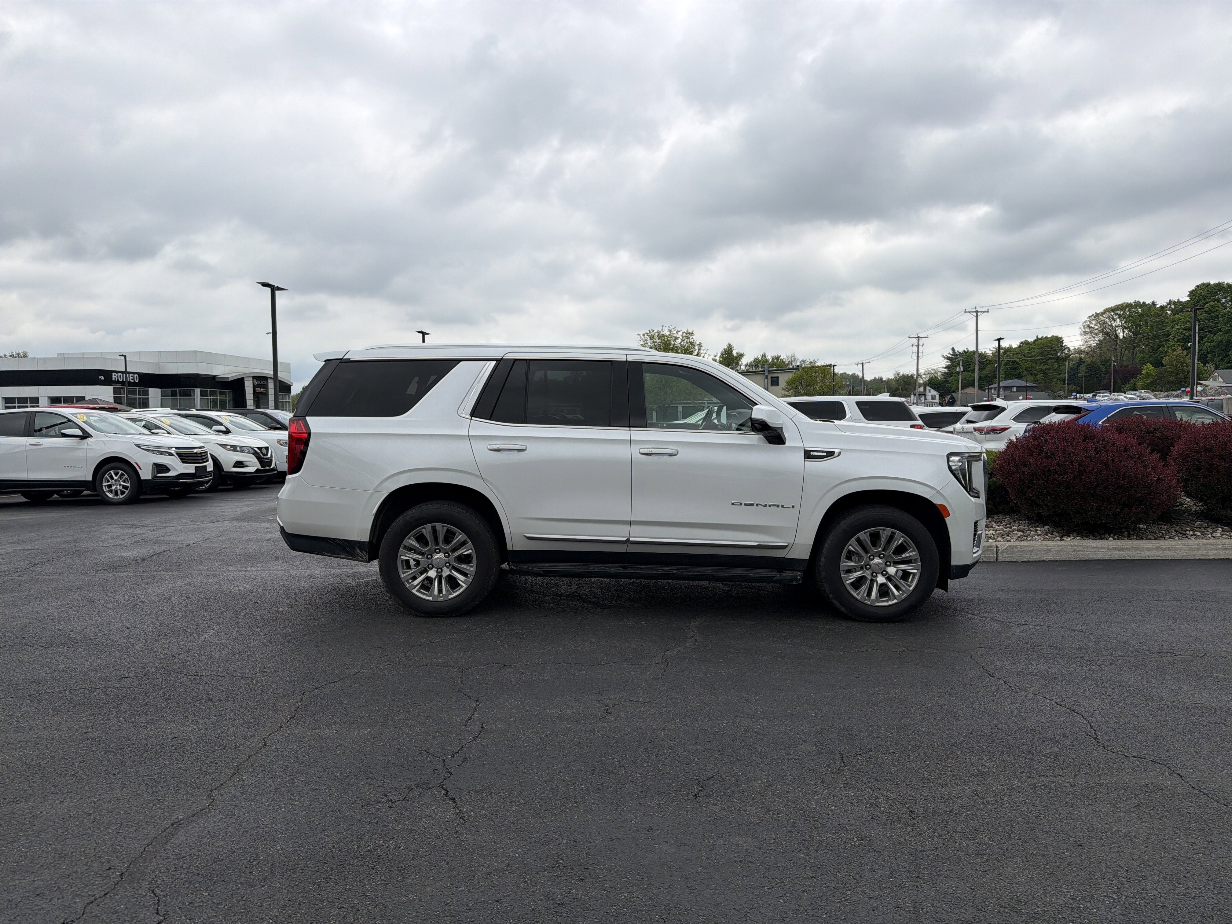 2023 GMC Yukon Denali