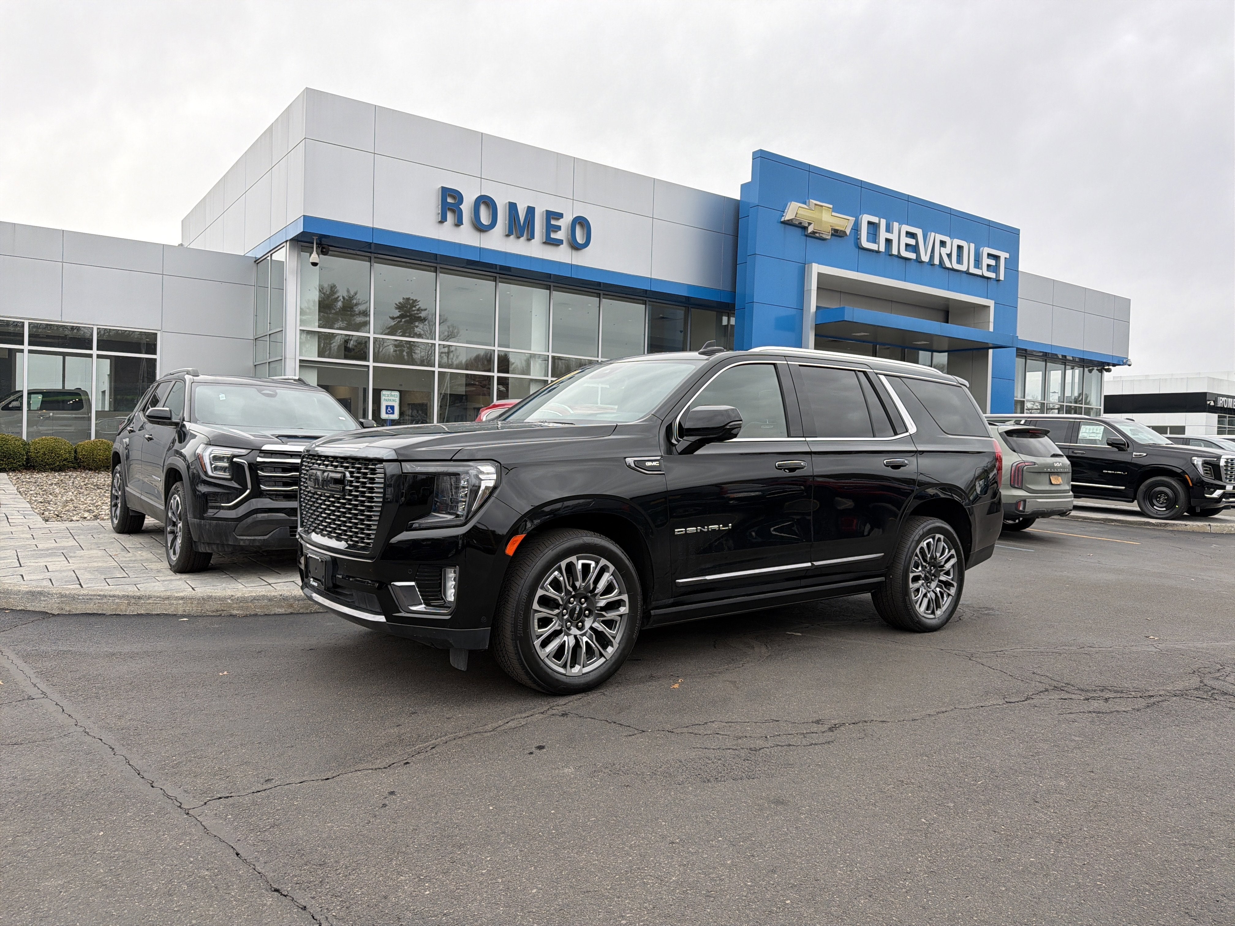 2023 GMC Yukon Denali Ultimate