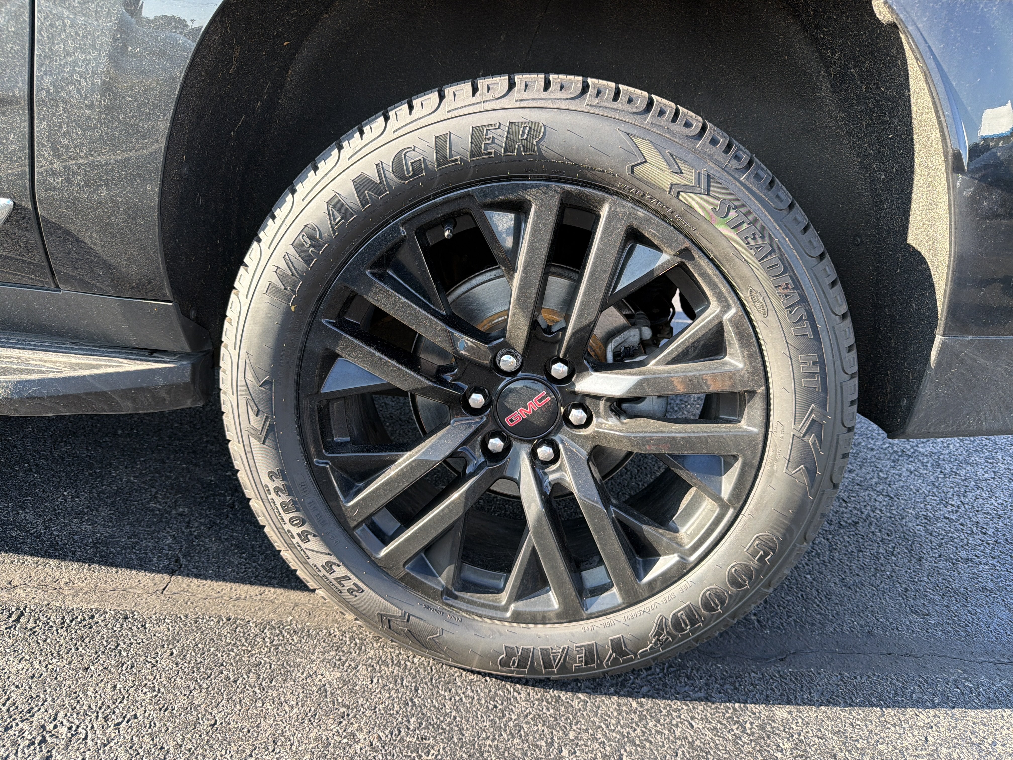 2023 GMC Yukon XL SLT