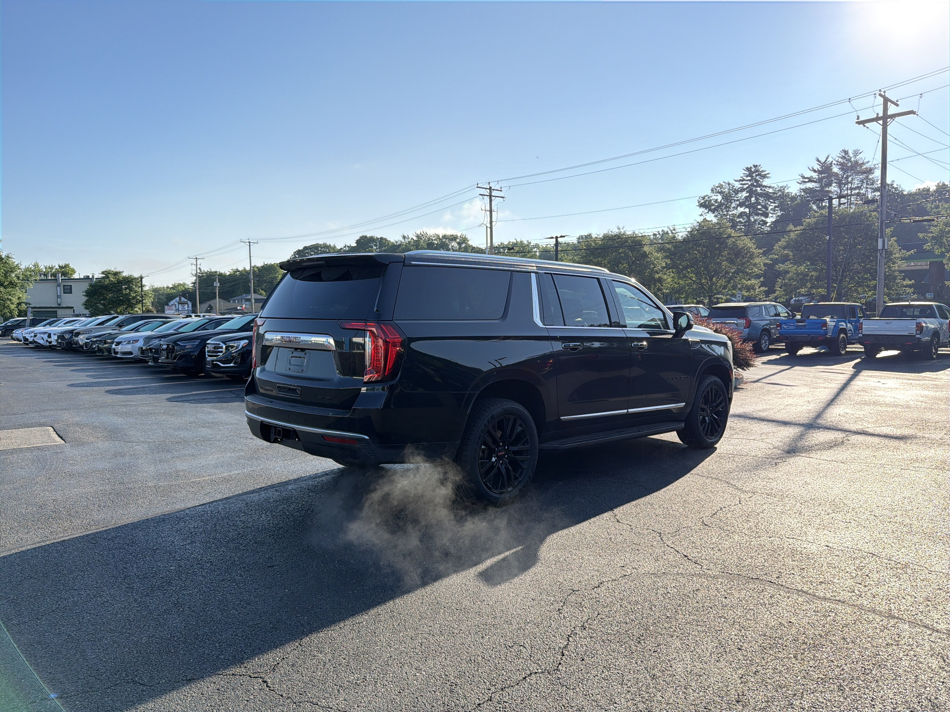 2023 GMC Yukon XL SLT