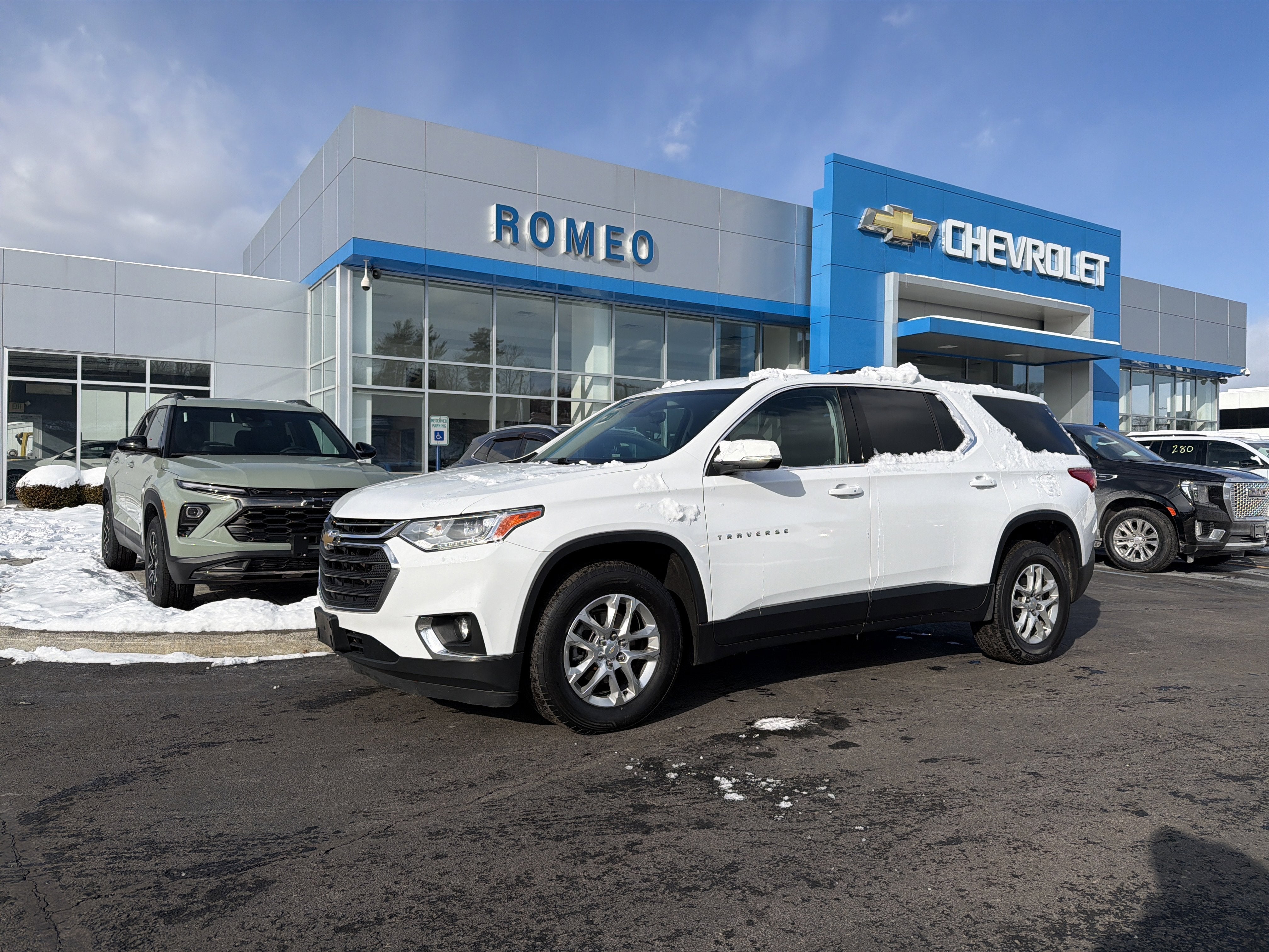 2021 Chevrolet Traverse LT Cloth