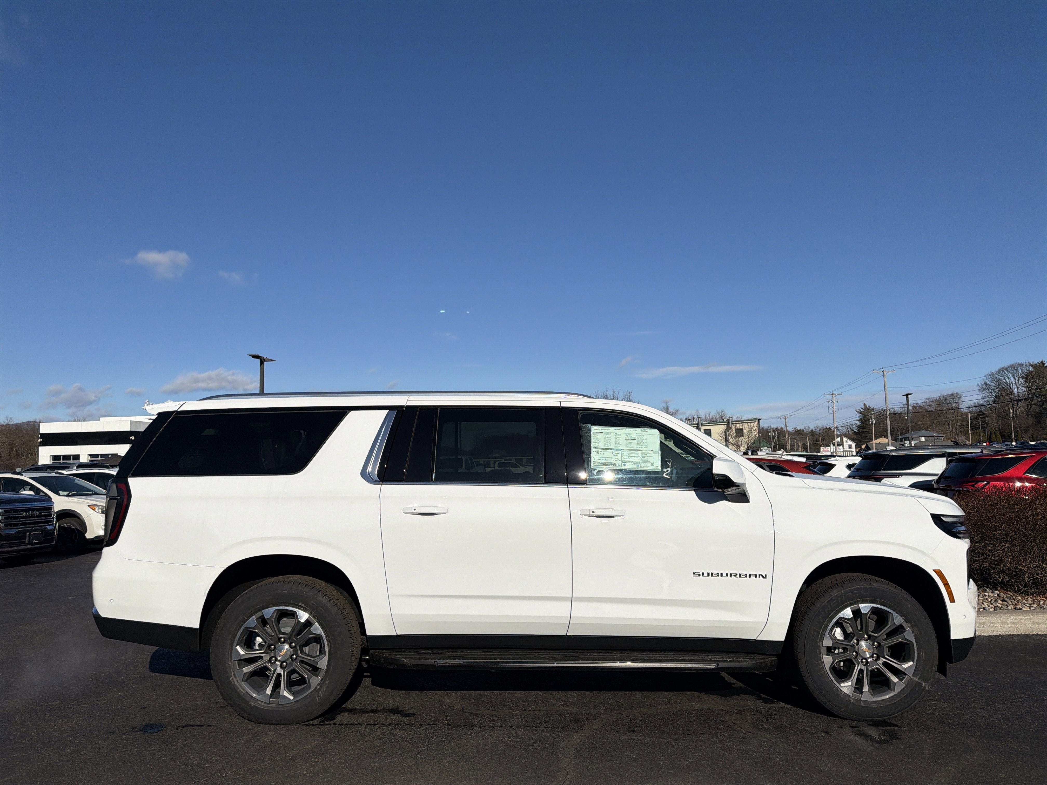 2026 Chevrolet Suburban LT