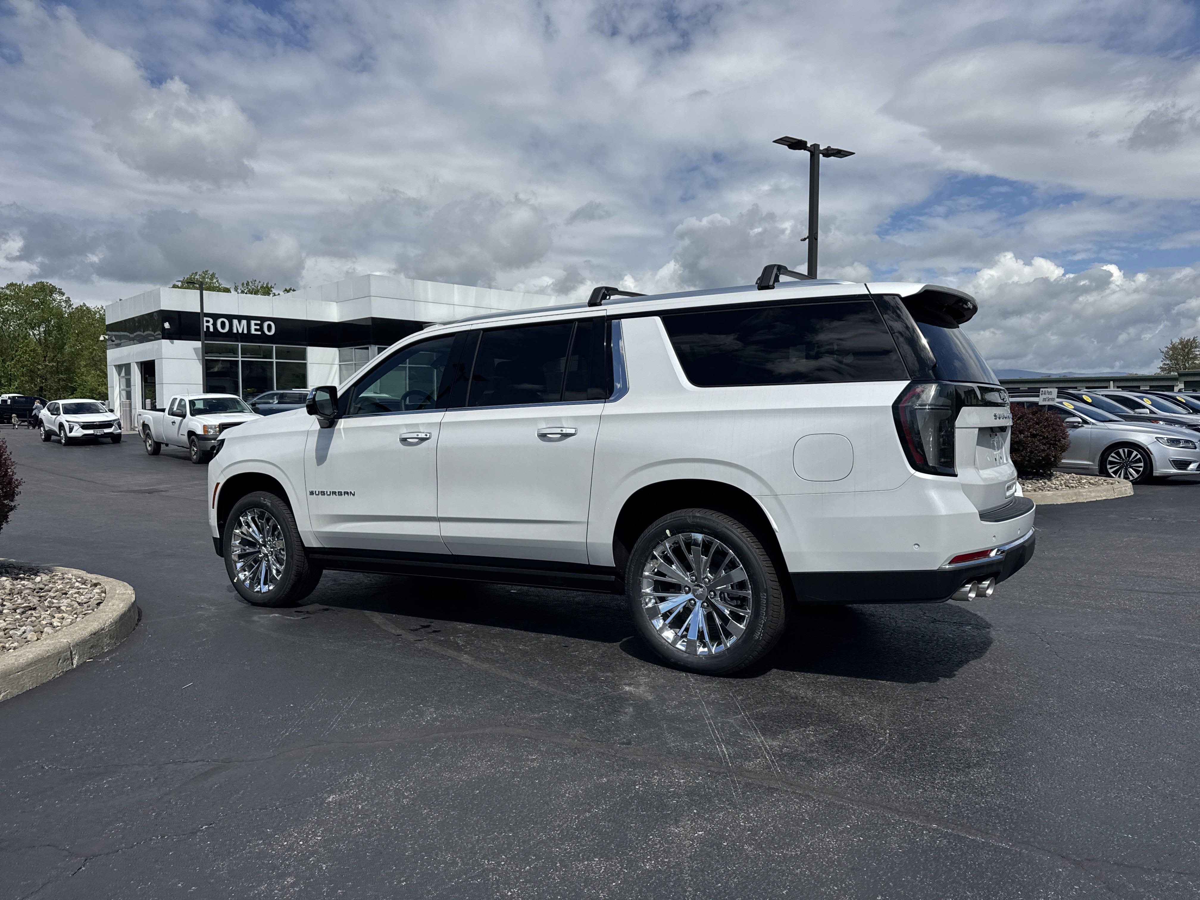 2025 Chevrolet Suburban Premier