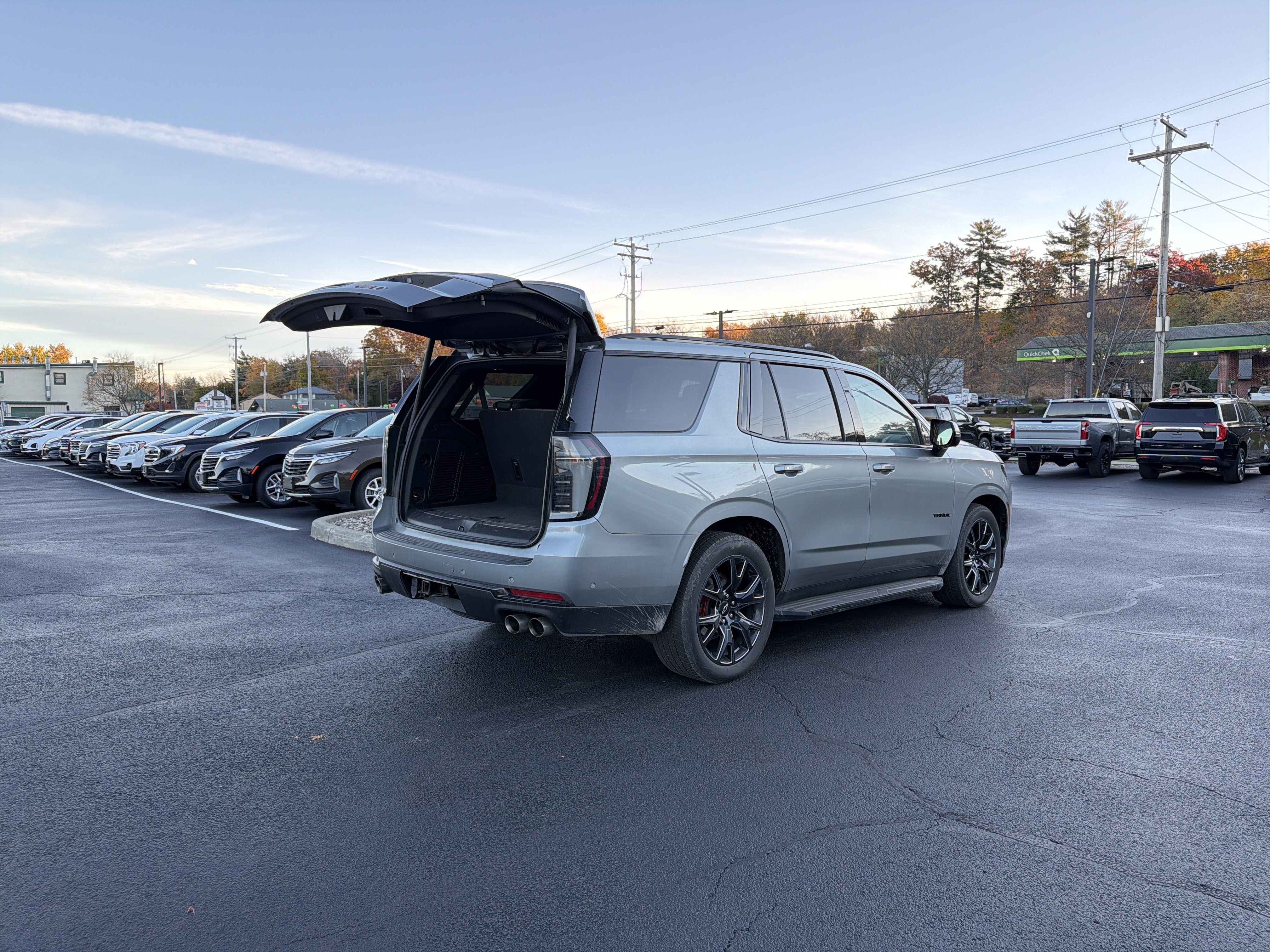 2025 Chevrolet Tahoe RST
