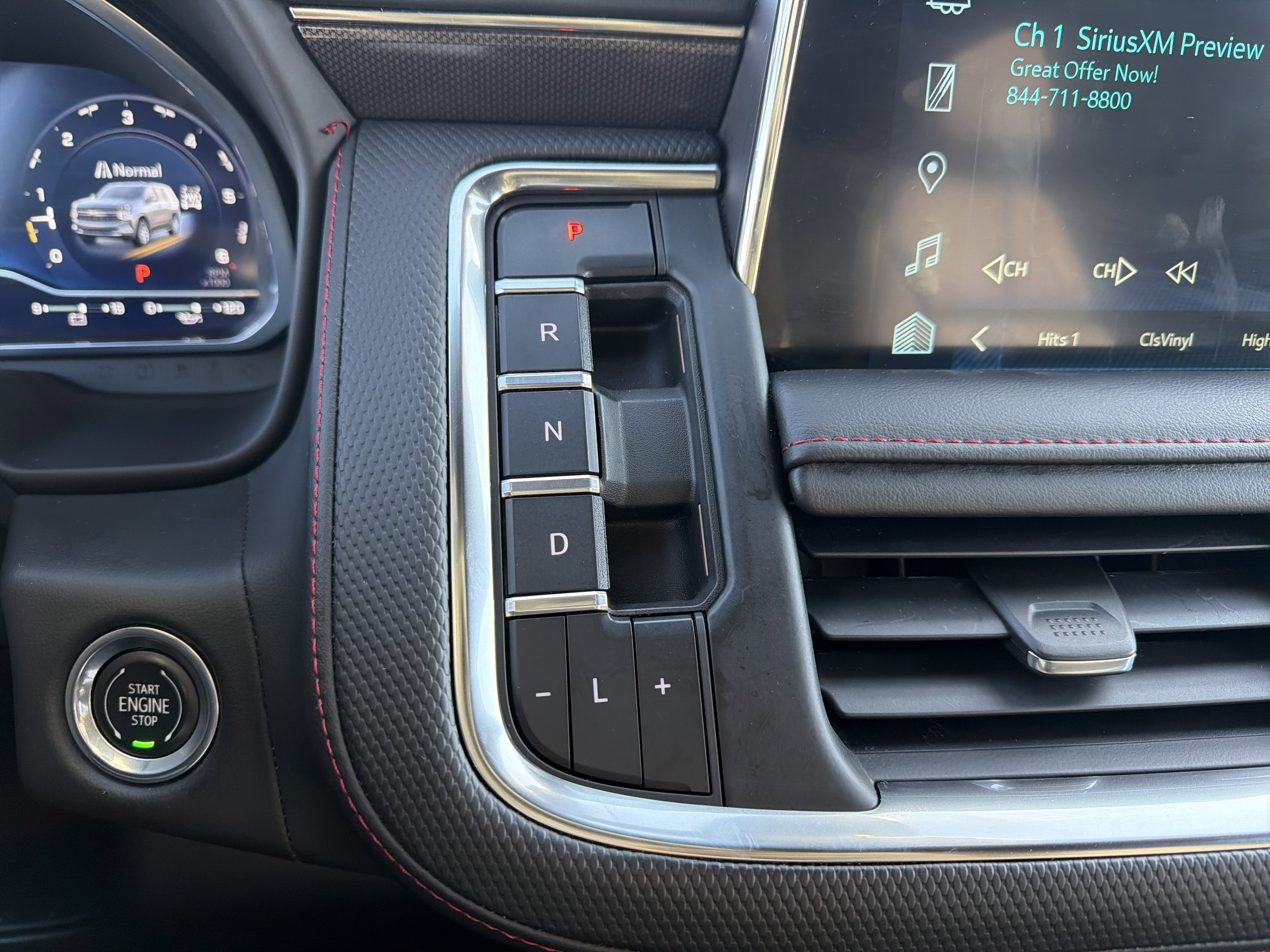 2022 Chevrolet Suburban RST