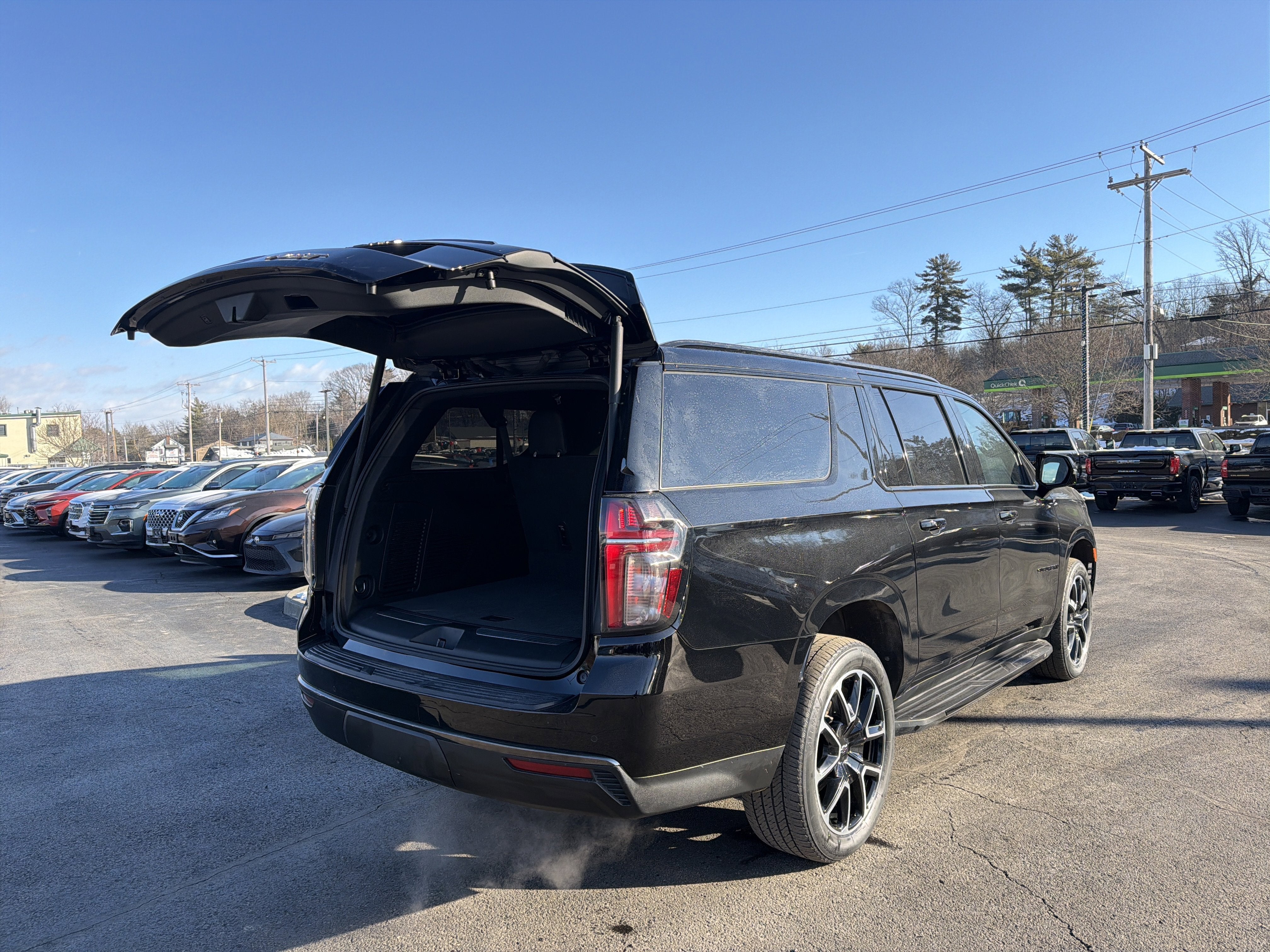 2022 Chevrolet Suburban RST