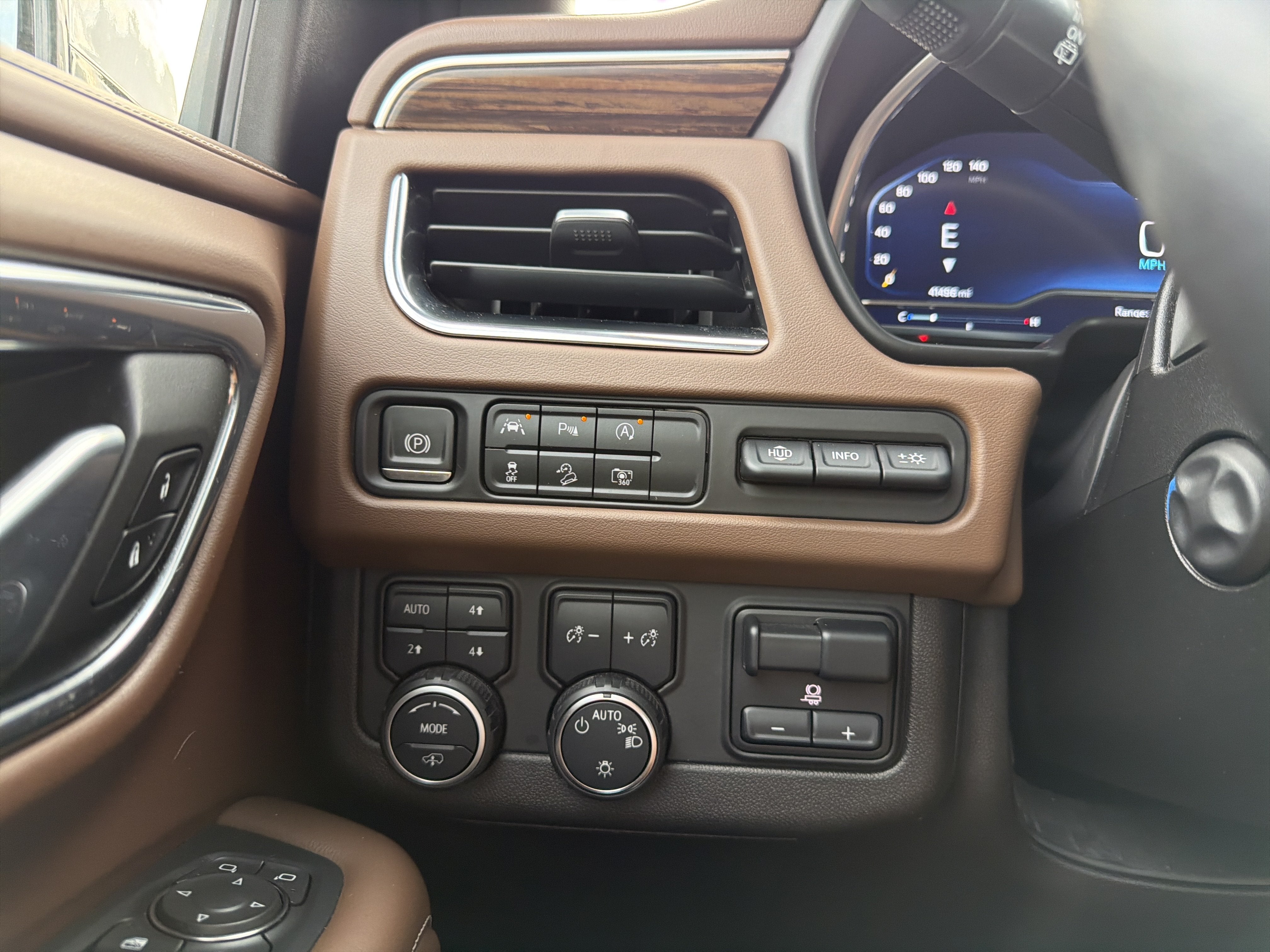 2023 Chevrolet Suburban High Country