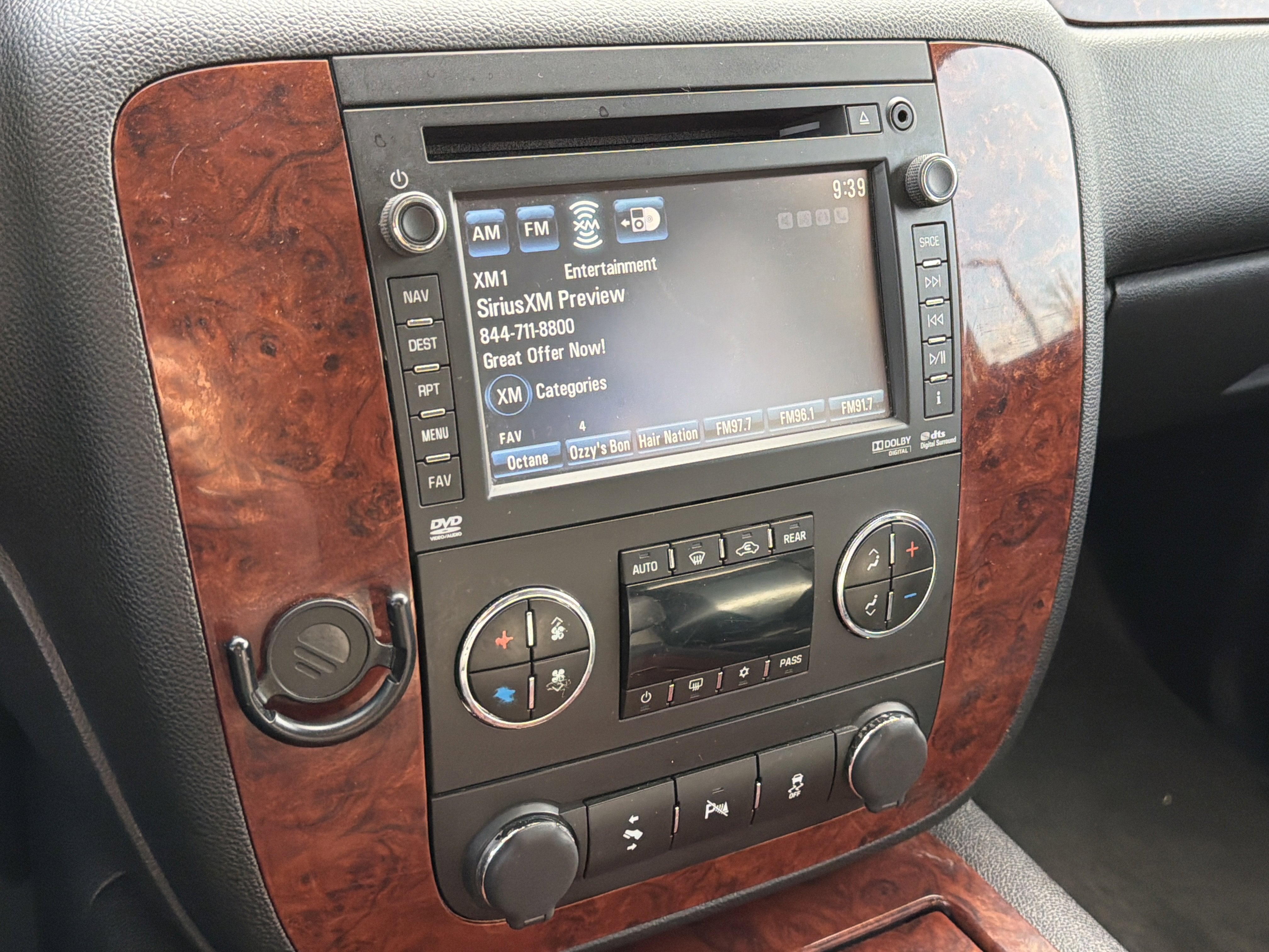 2014 Chevrolet Suburban LTZ