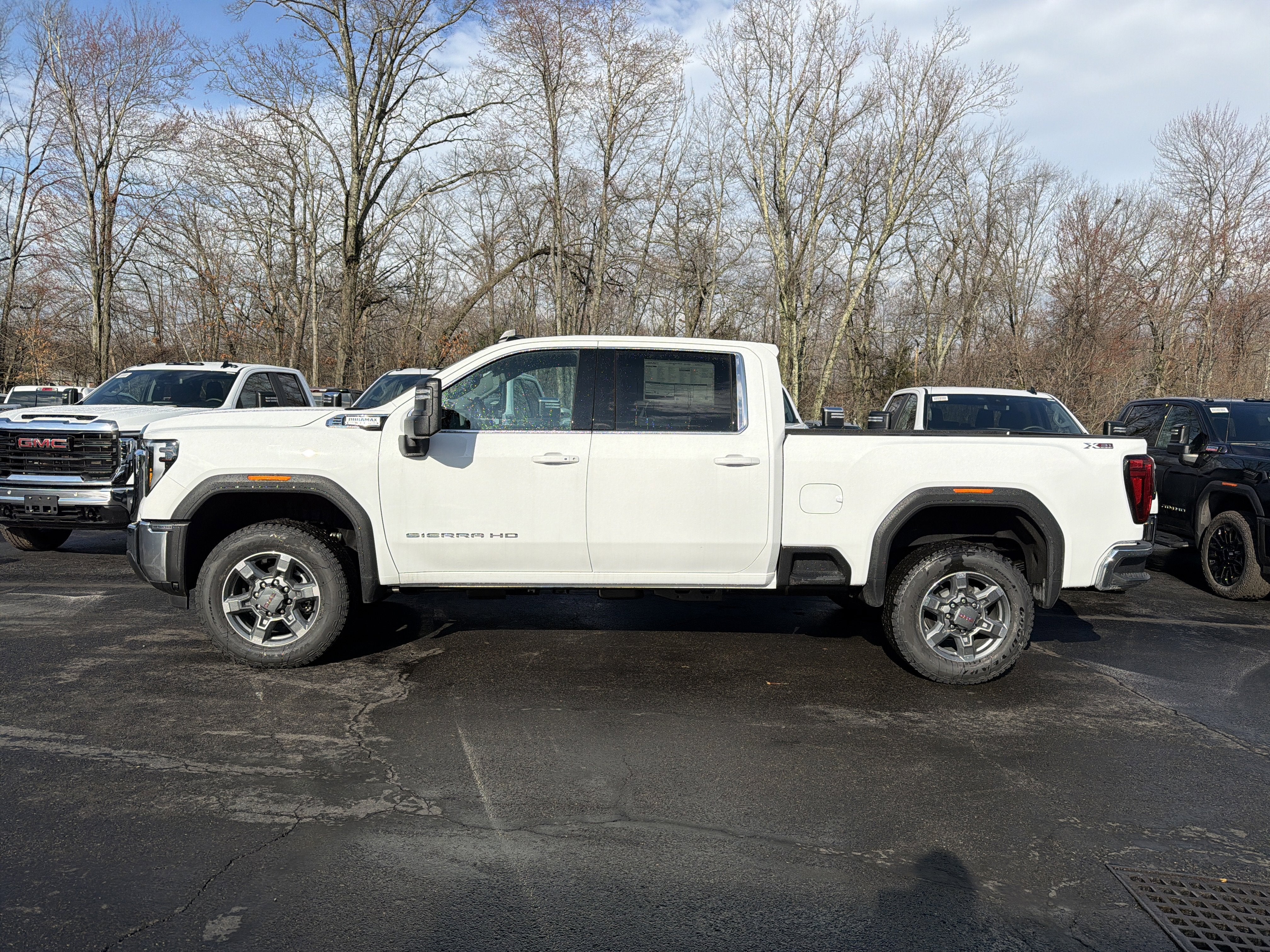 2026 GMC Sierra 2500 HD SLE
