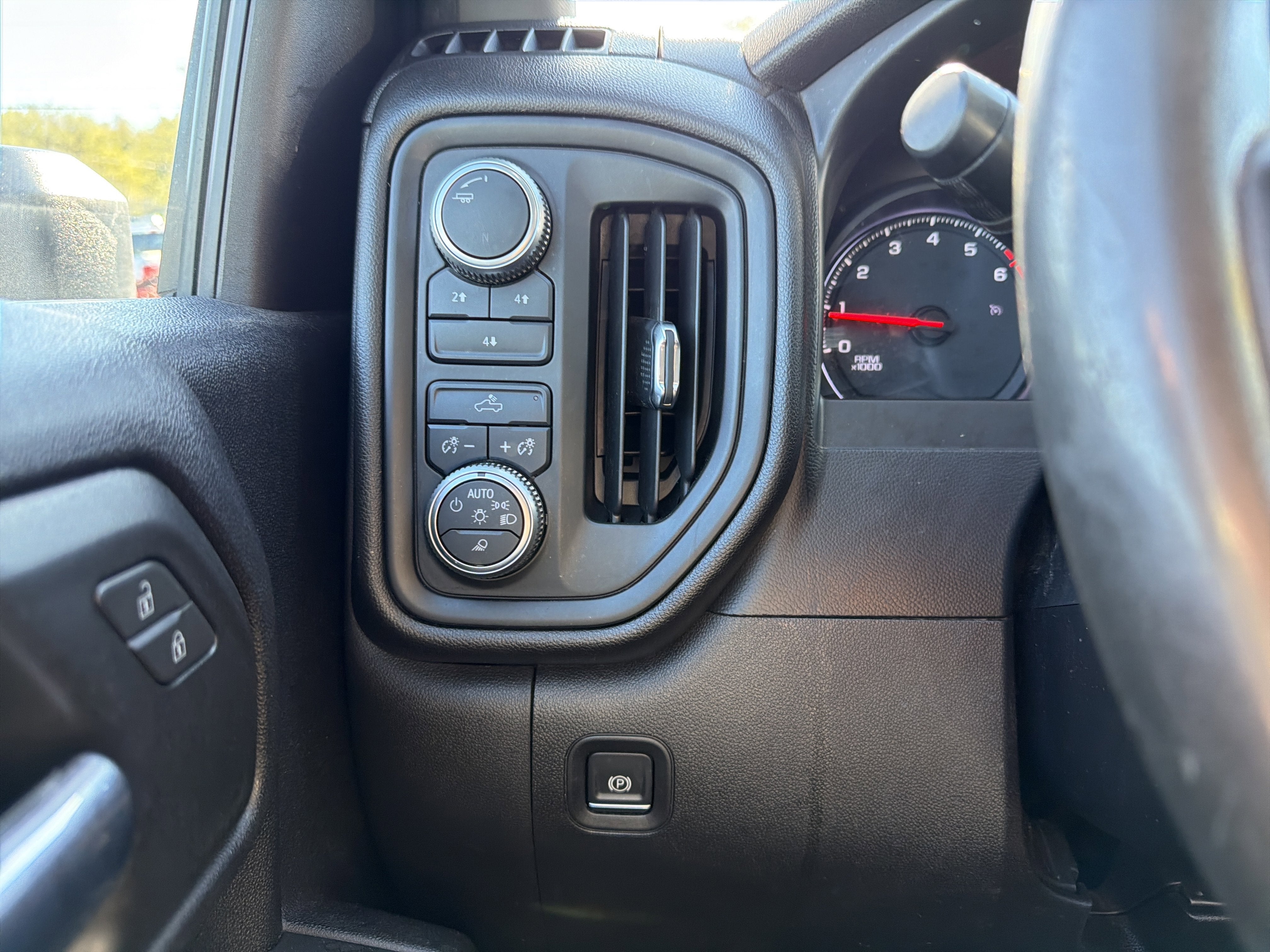 2020 GMC Sierra 2500 HD 4WD Crew Cab Standard Bed