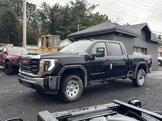 2025 GMC Sierra 2500 HD Pro