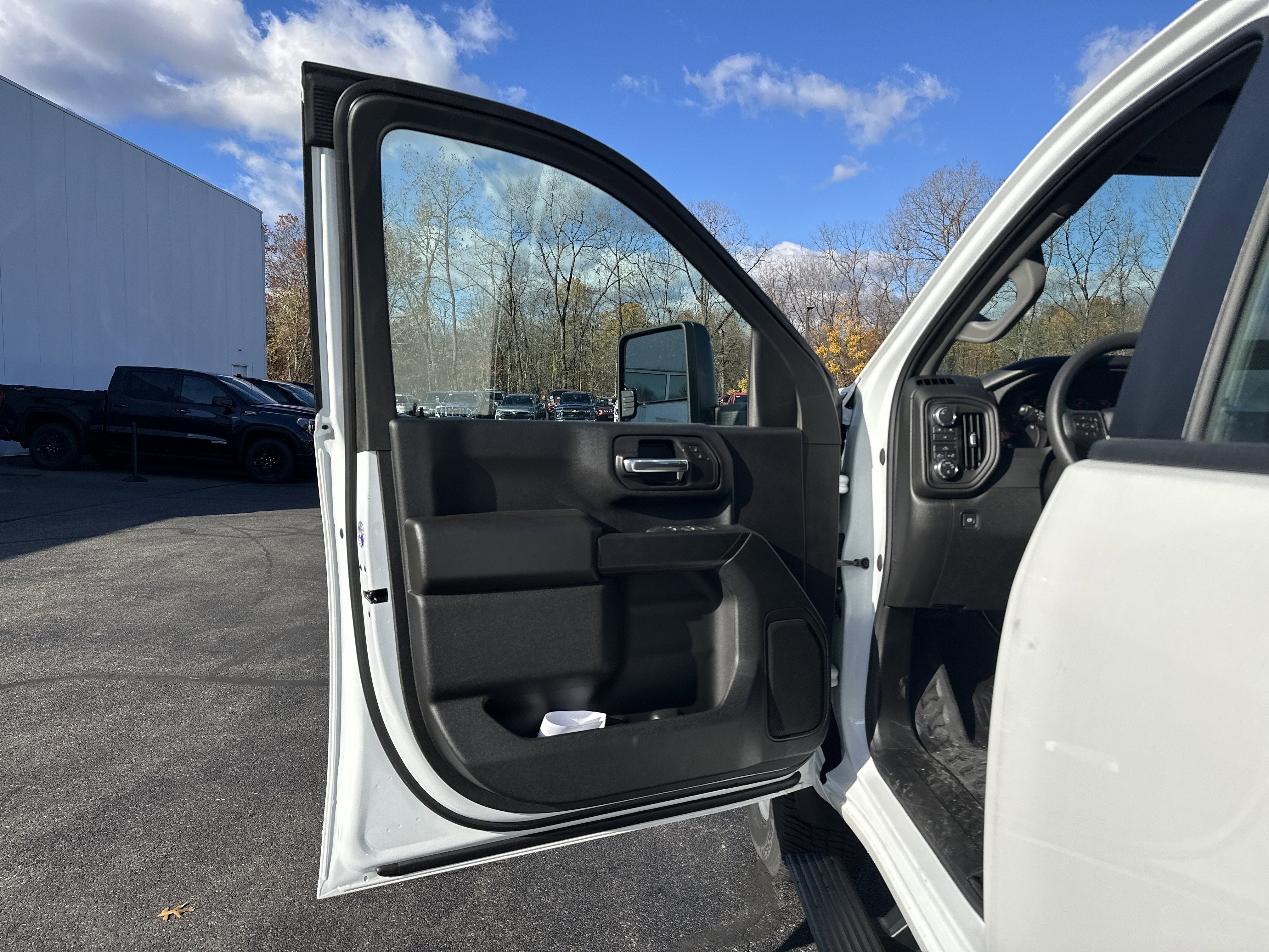 2025 GMC Sierra 2500 HD Pro