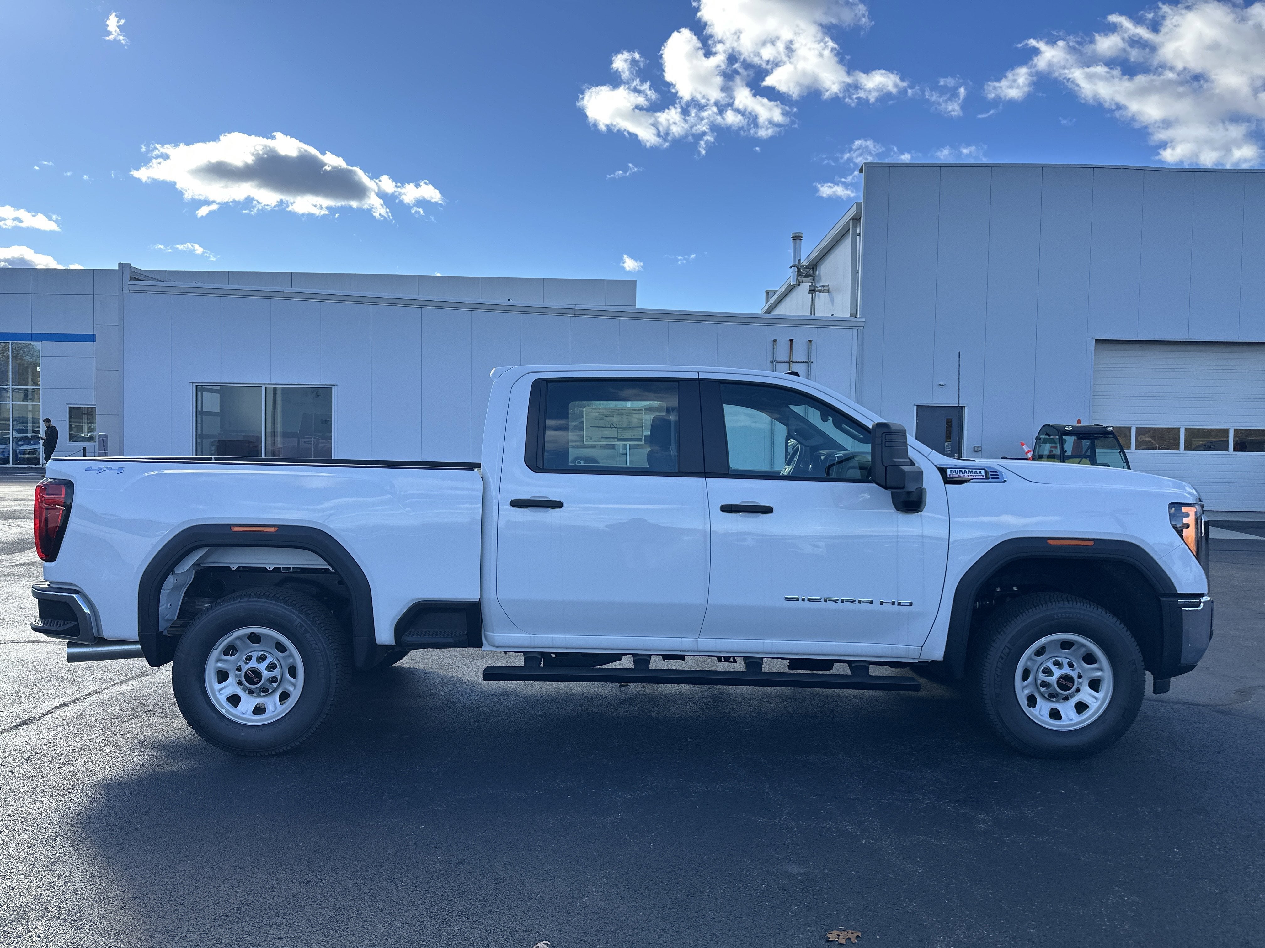 2025 GMC Sierra 2500 HD Pro