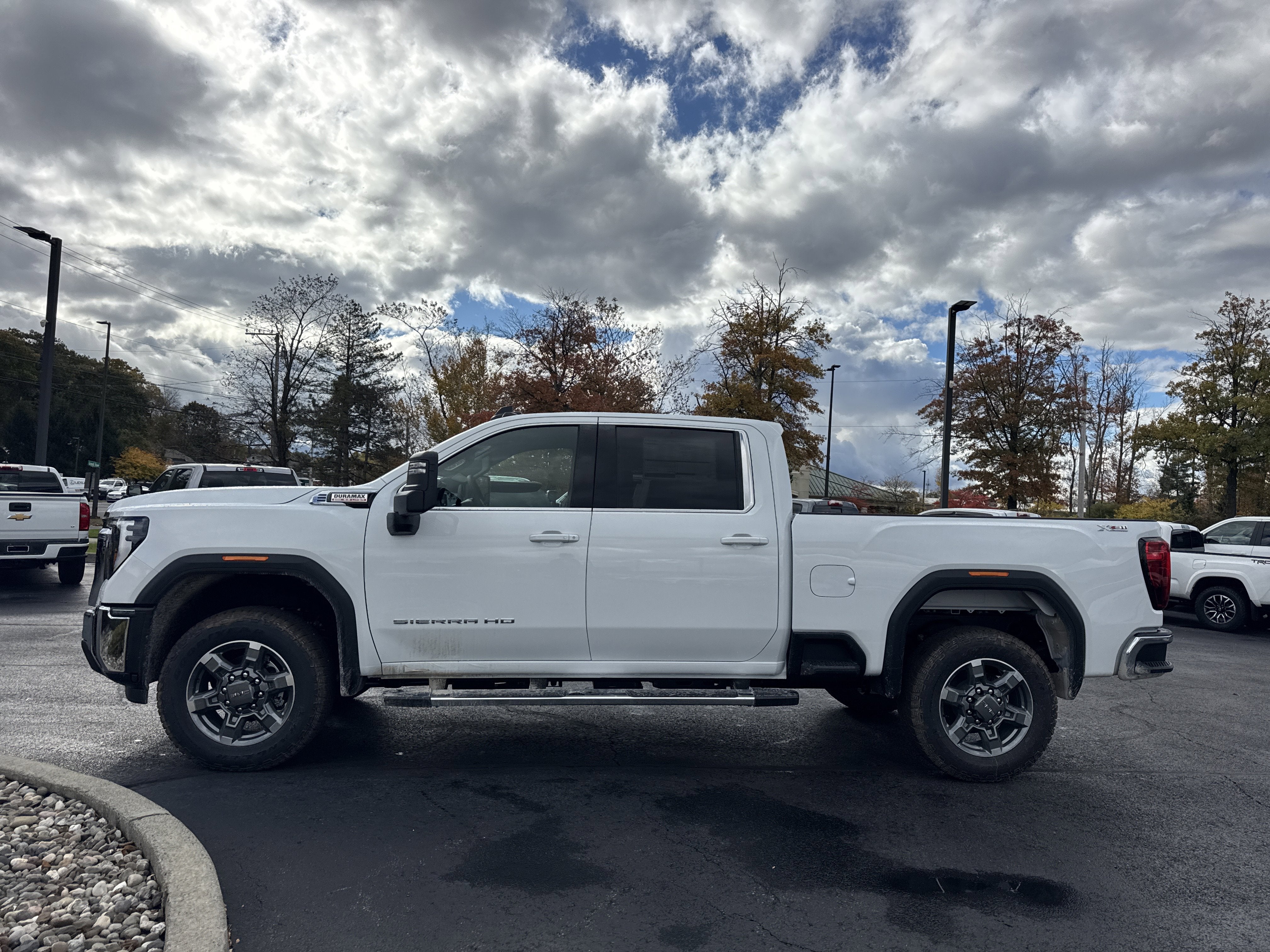 2026 GMC Sierra 2500 HD SLE