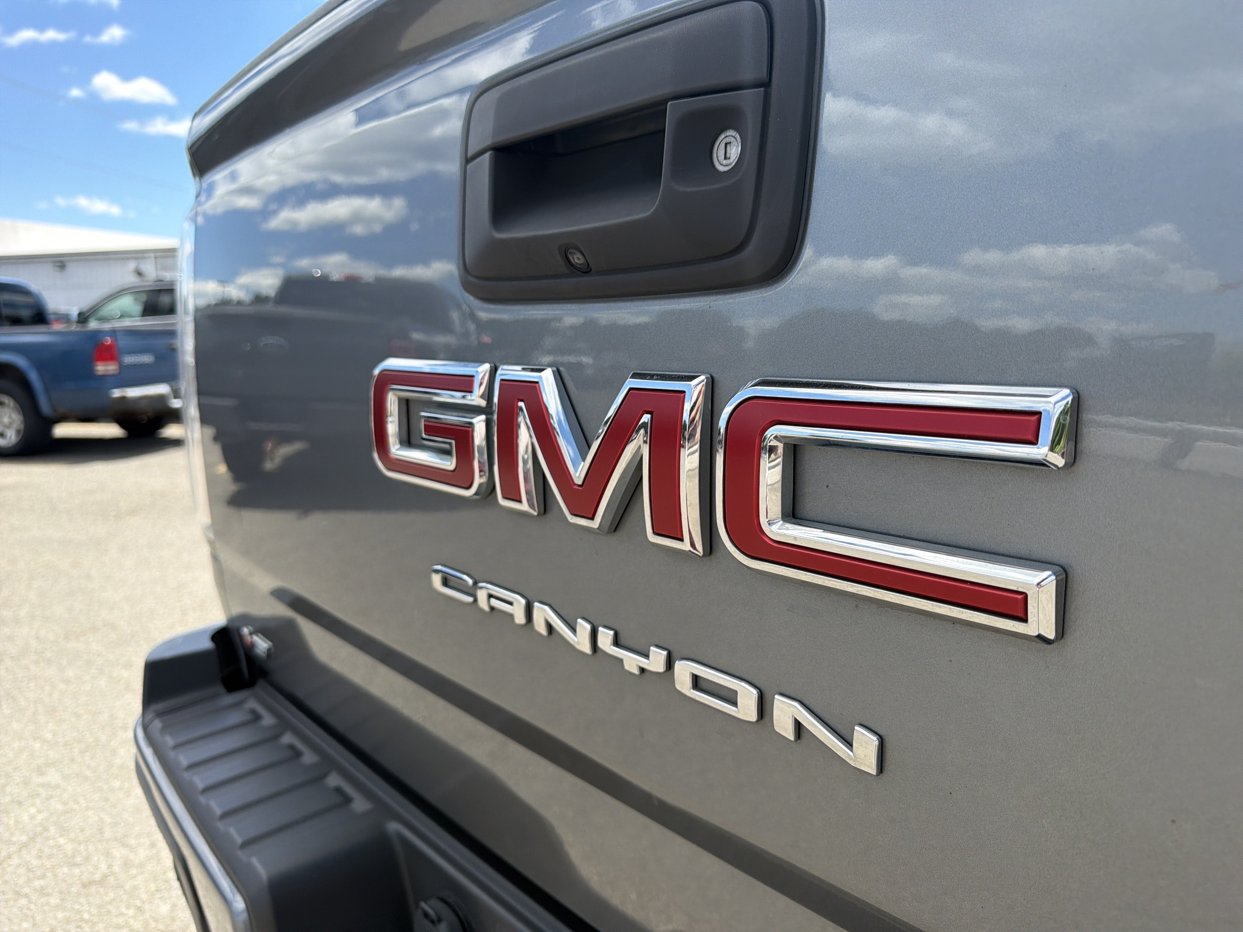2021 GMC Canyon 2WD Elevation Standard