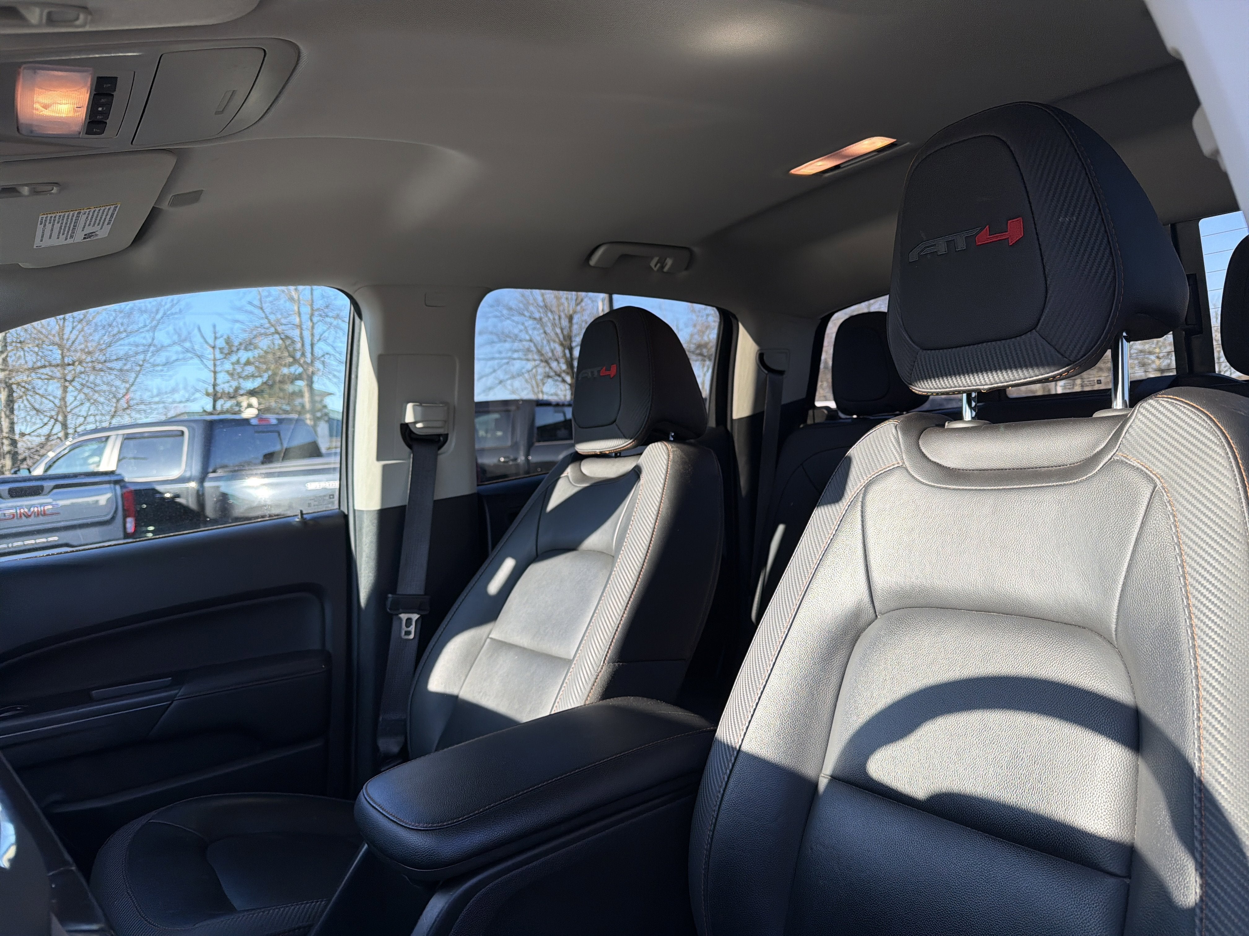 2022 GMC Canyon AT4 - Leather