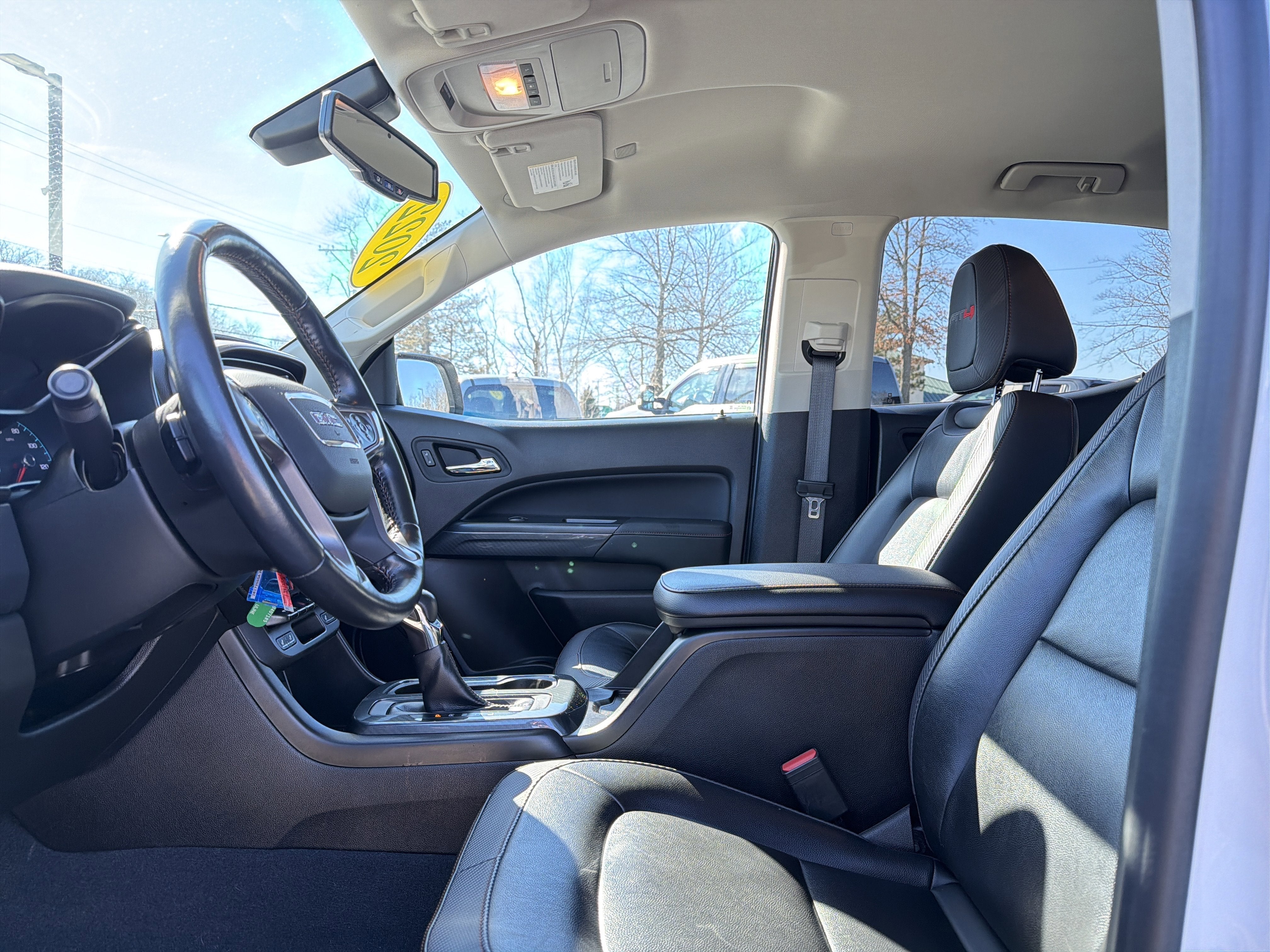 2022 GMC Canyon AT4 - Leather