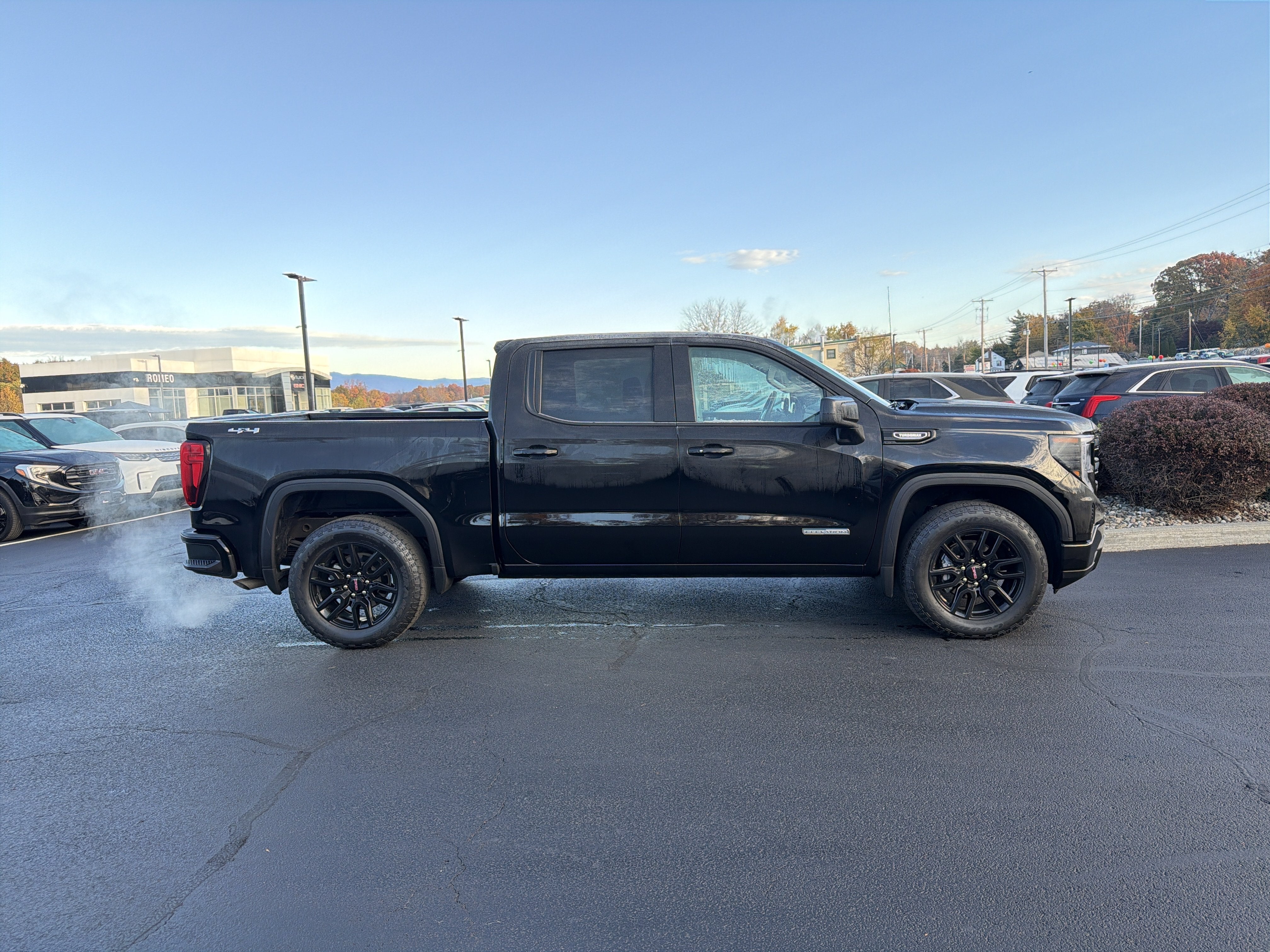 2024 GMC Sierra 1500 Elevation