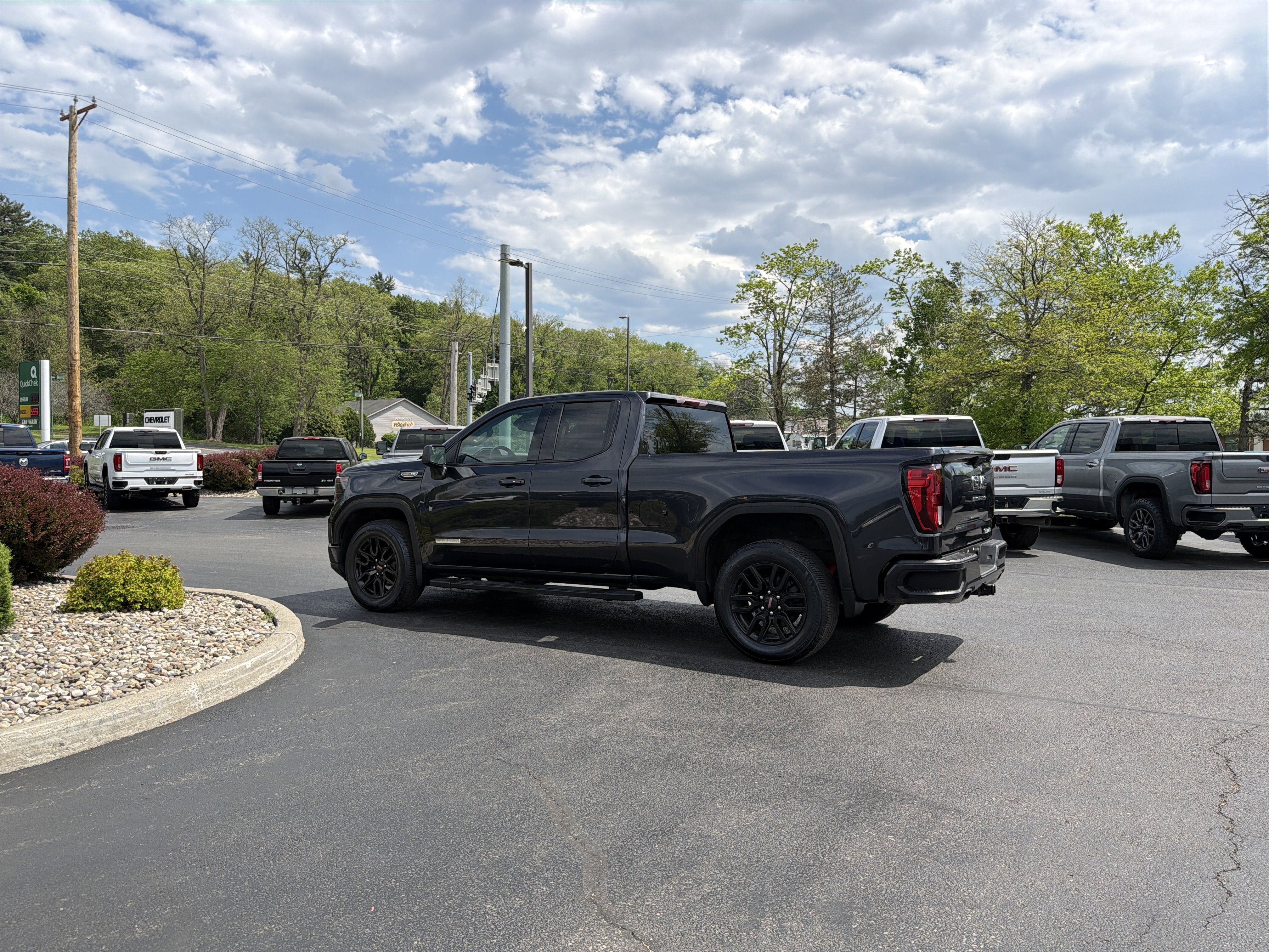 2023 GMC Sierra 1500 Elevation