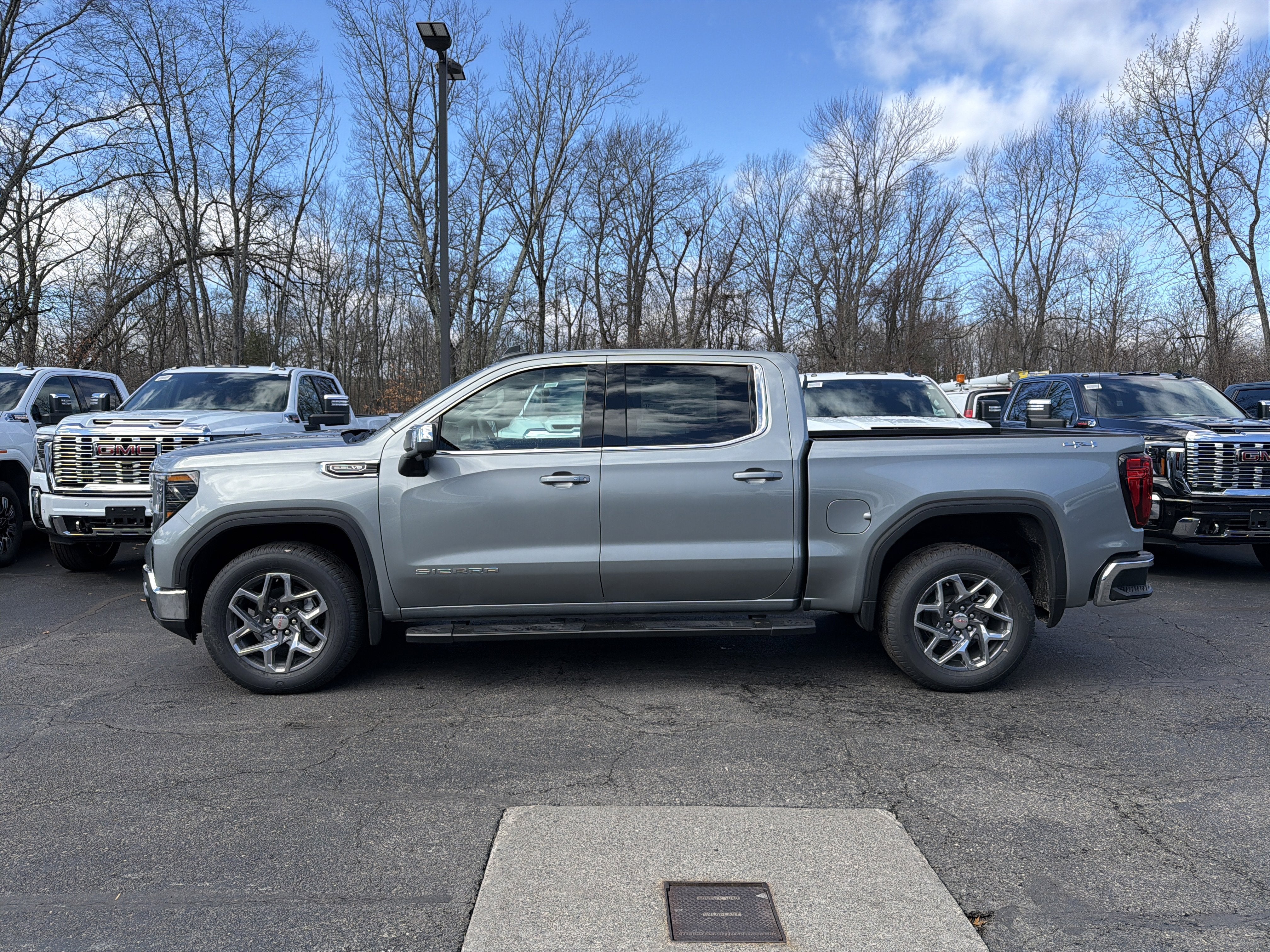 2026 GMC Sierra 1500 SLE