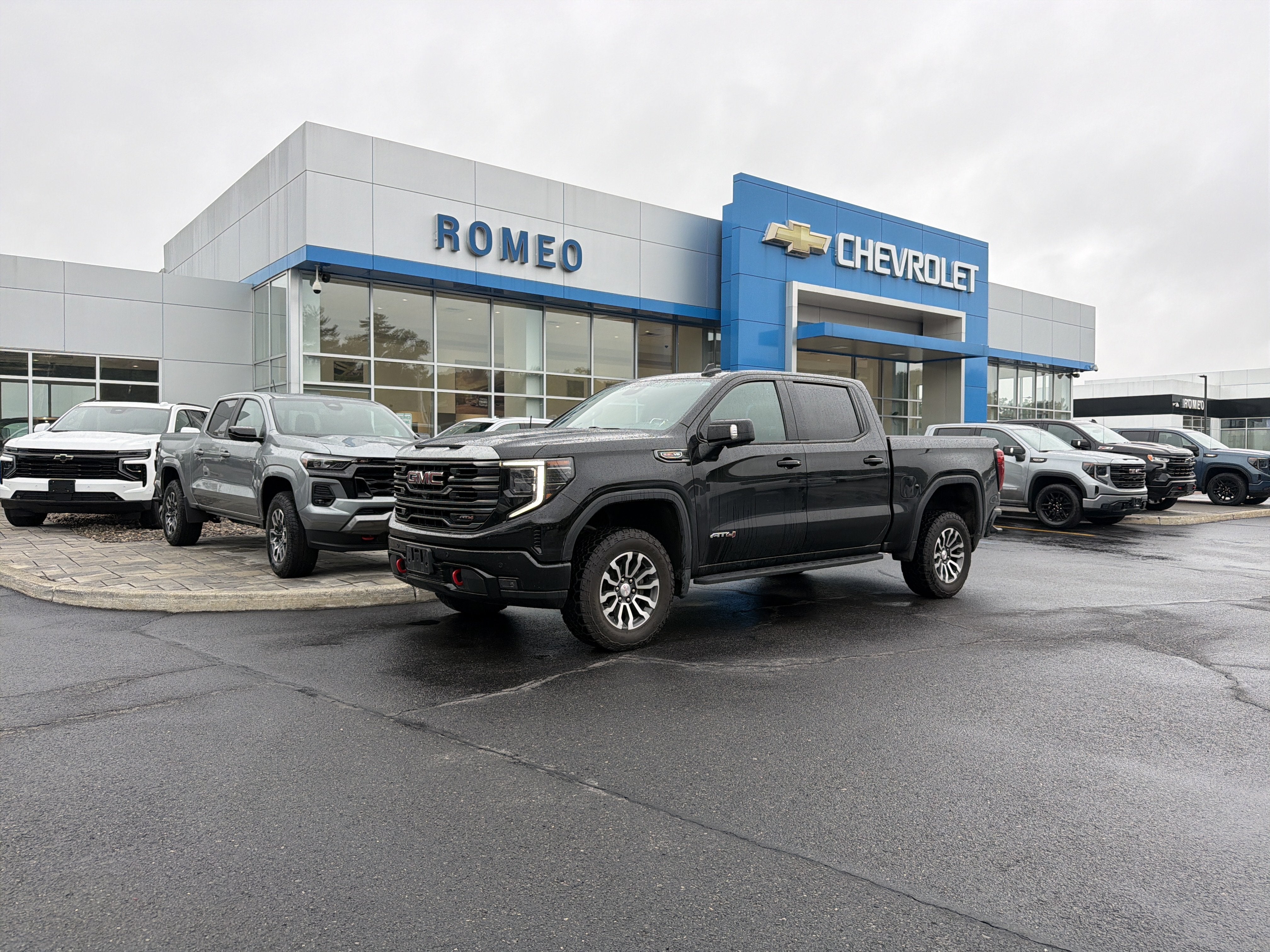 2023 GMC Sierra 1500 AT4