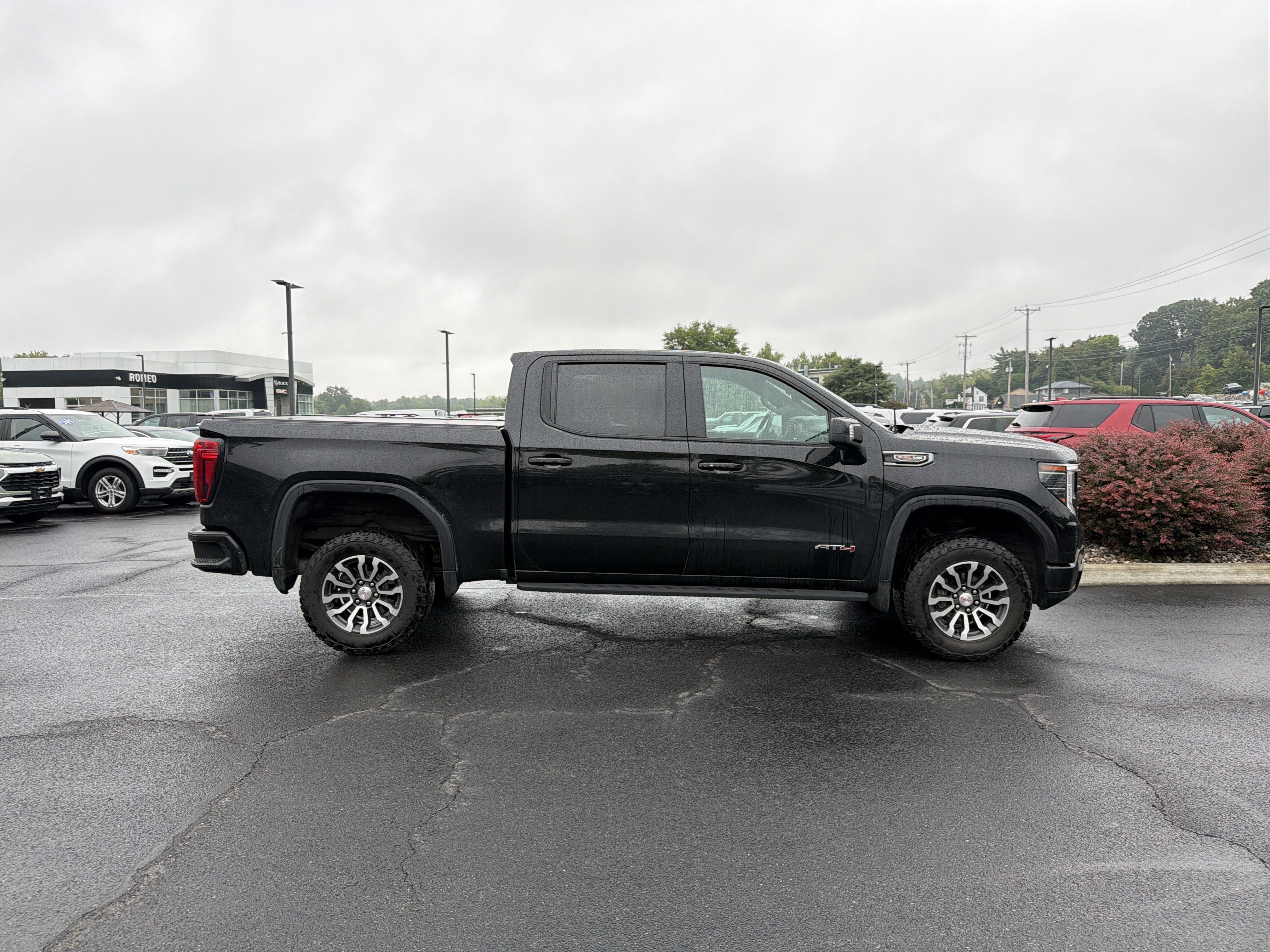 2023 GMC Sierra 1500 AT4