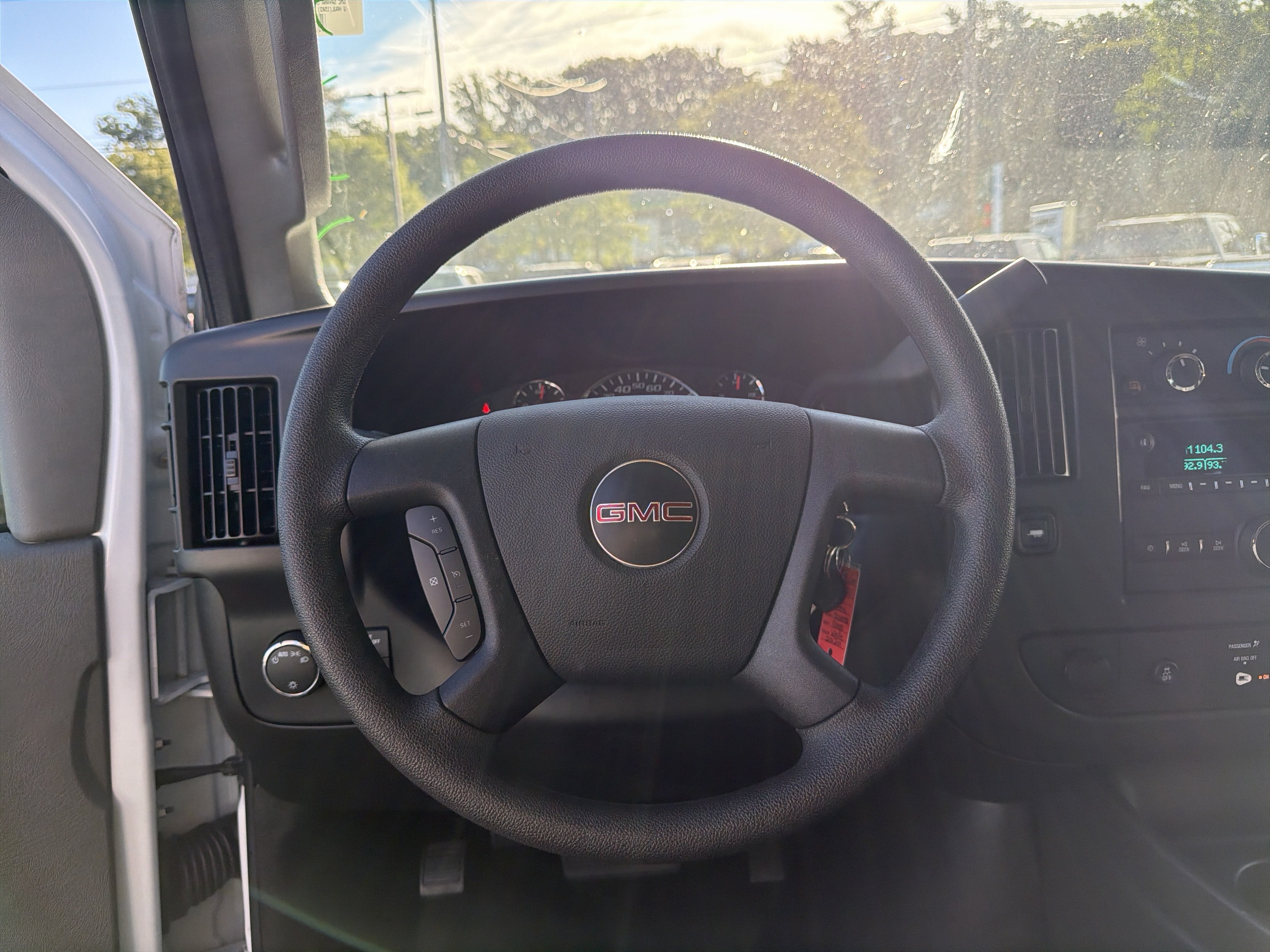 2025 GMC Savana Cargo Work Van