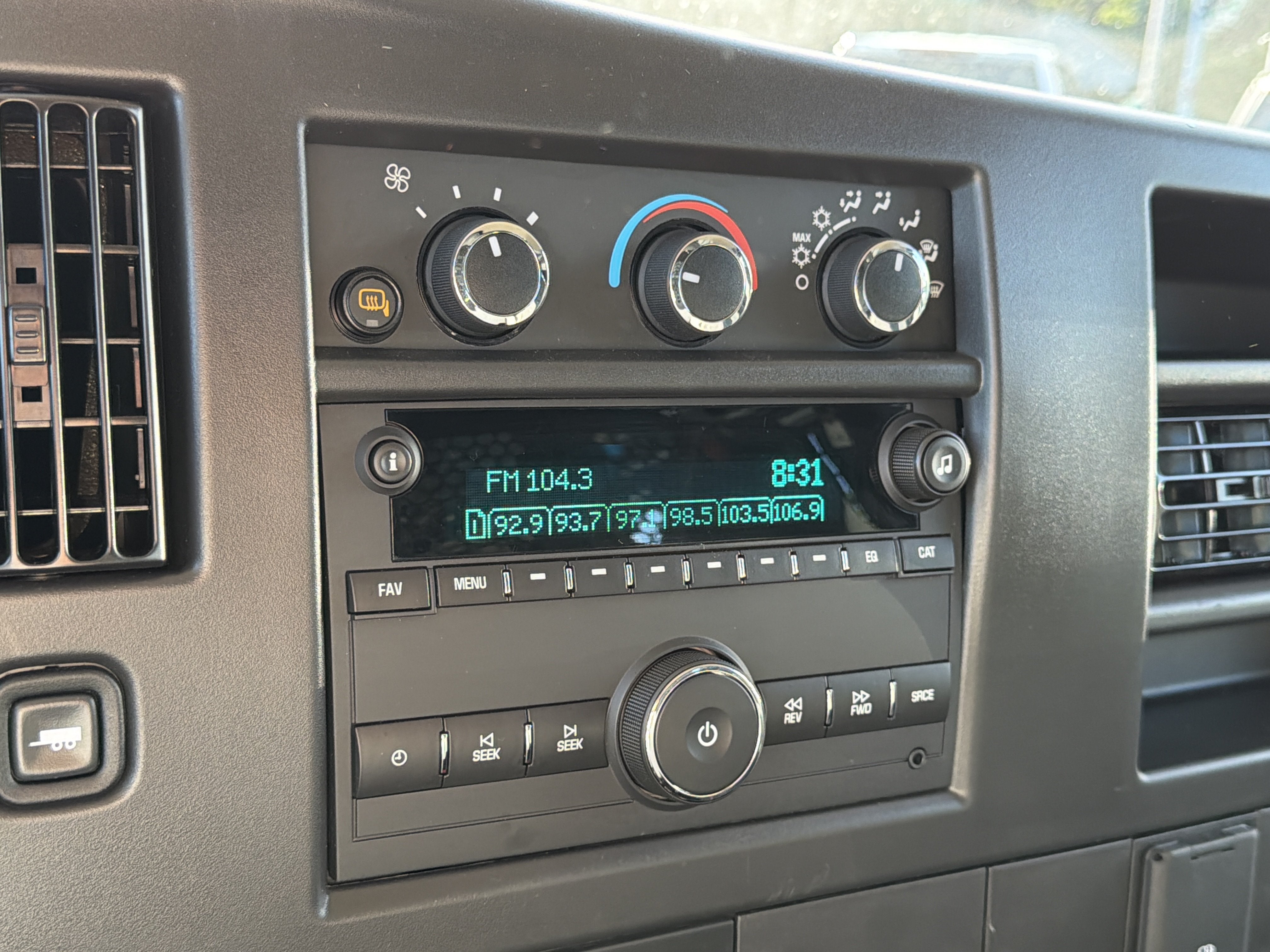 2025 GMC Savana Cargo Work Van