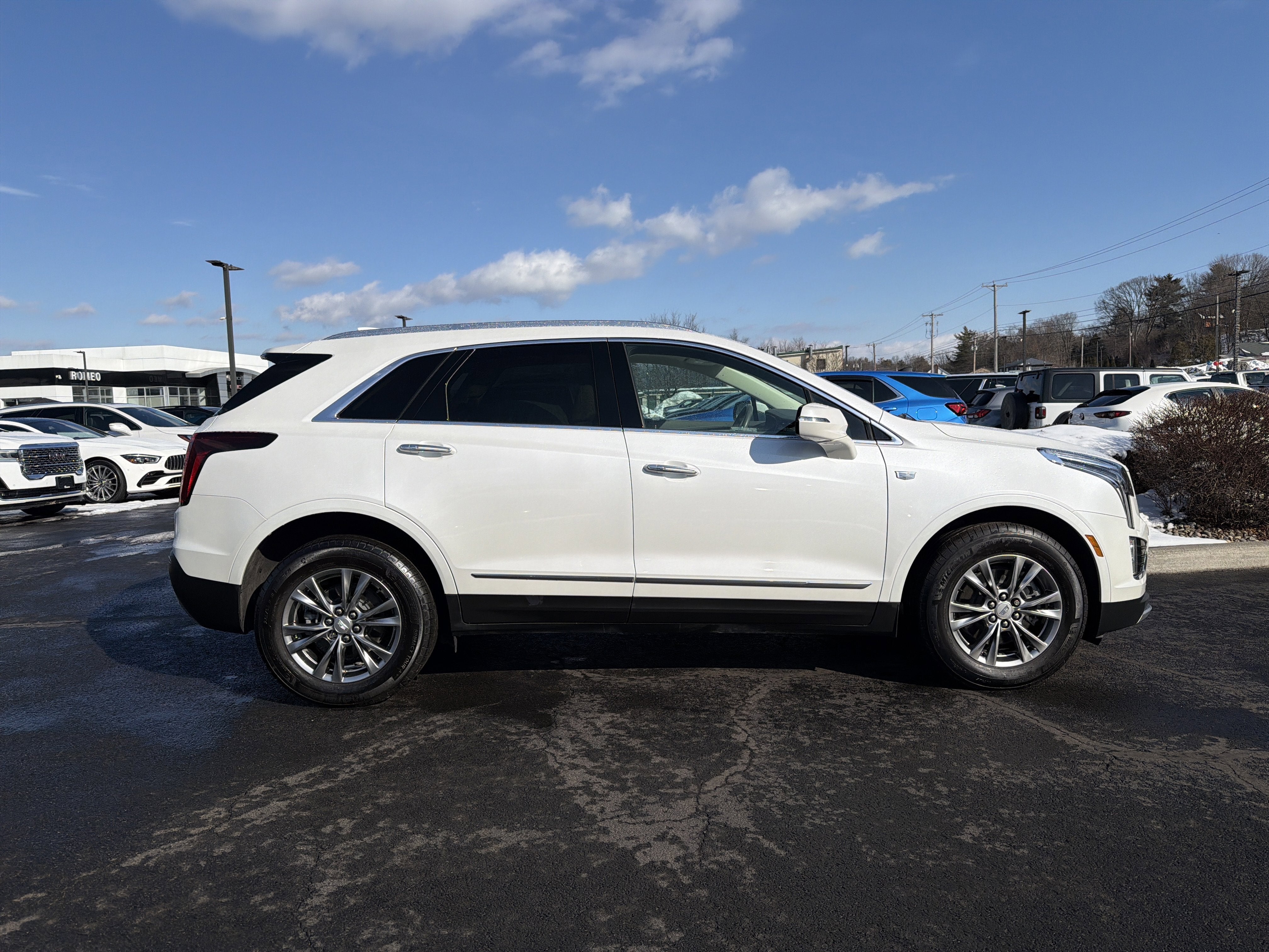 2022 Cadillac XT5 Premium Luxury