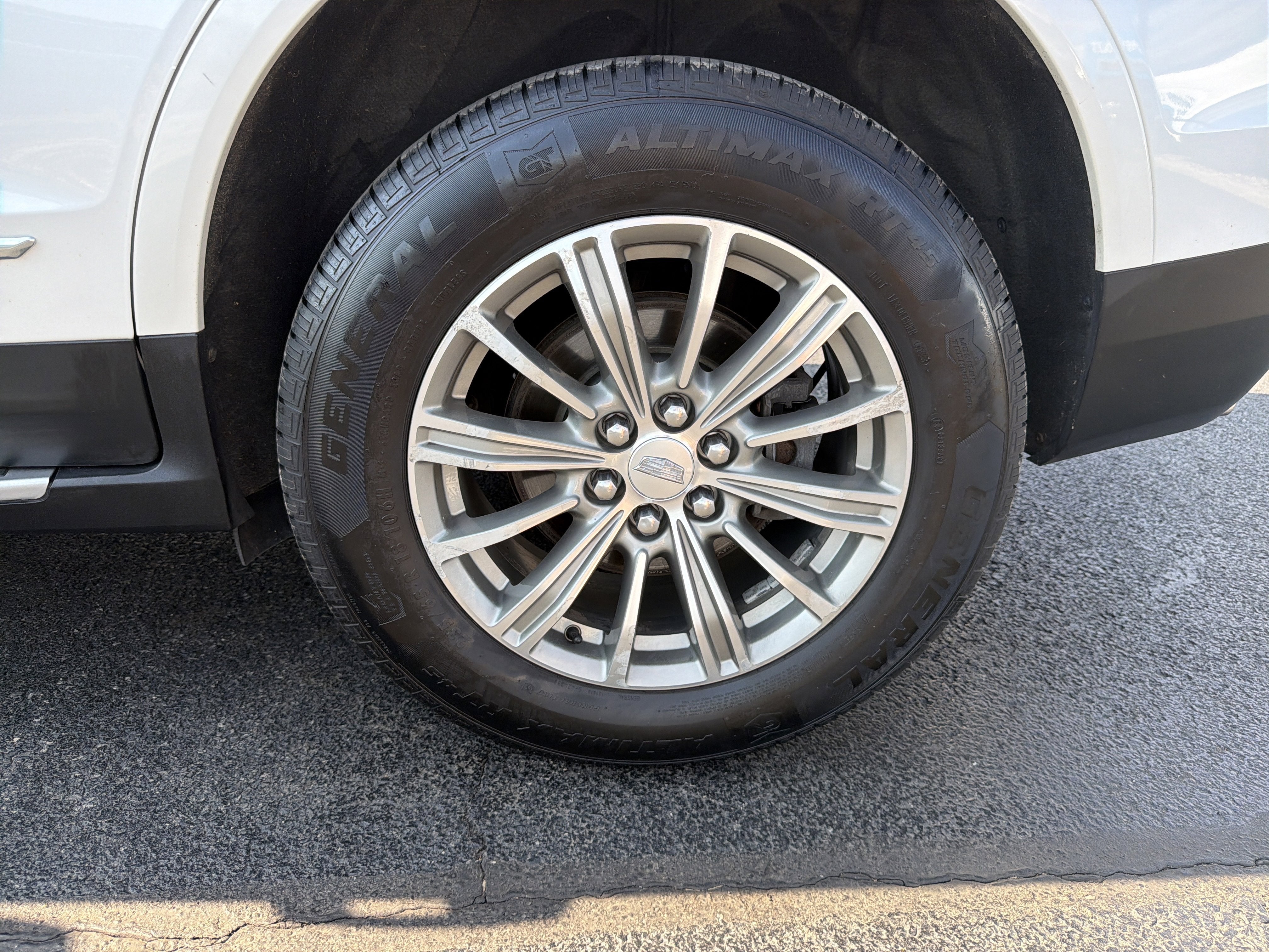 2017 Cadillac XT5 Luxury AWD