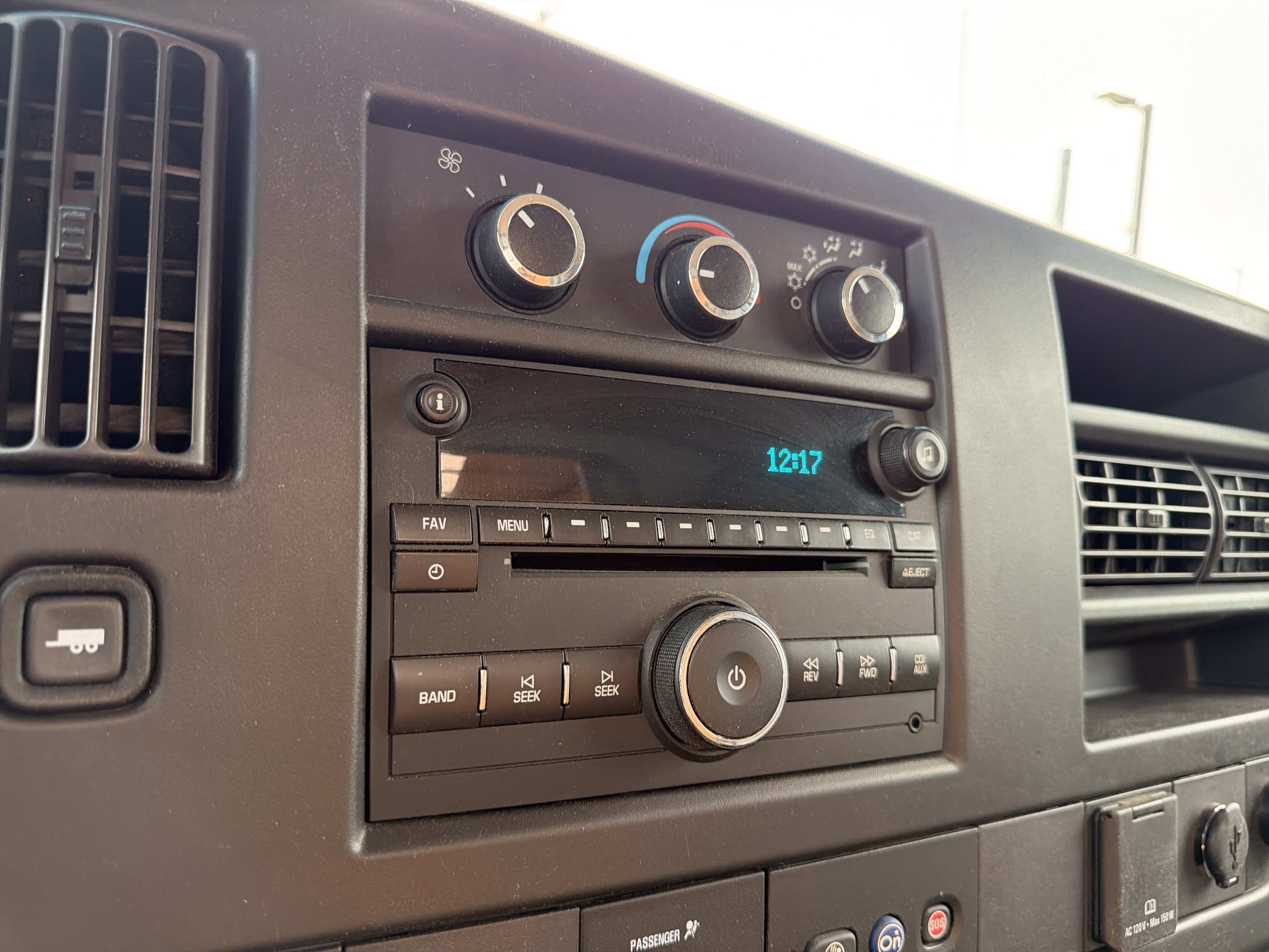 2021 Chevrolet Express Cutaway 4500 Van