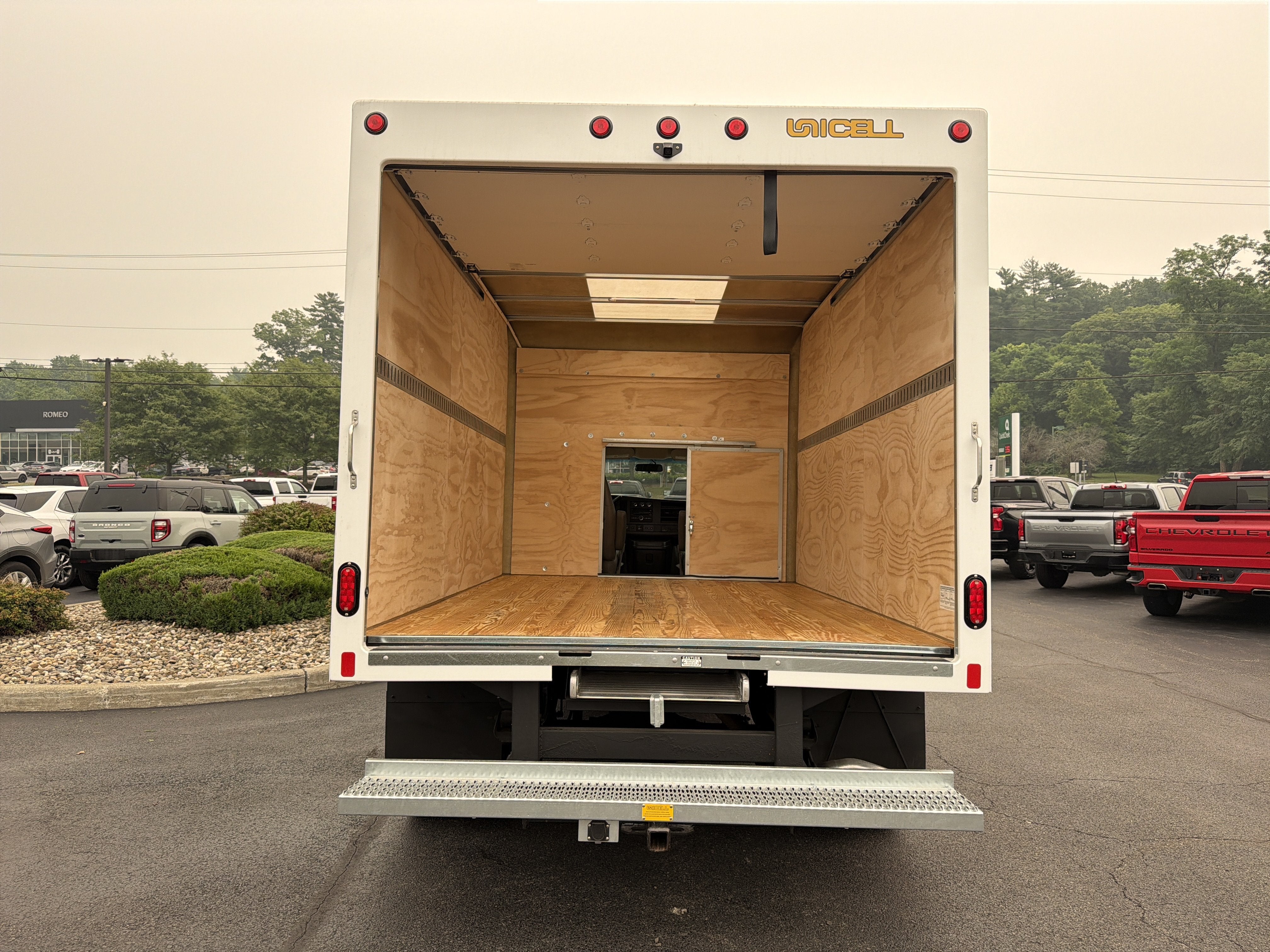 2021 Chevrolet Express Cutaway 4500 Van